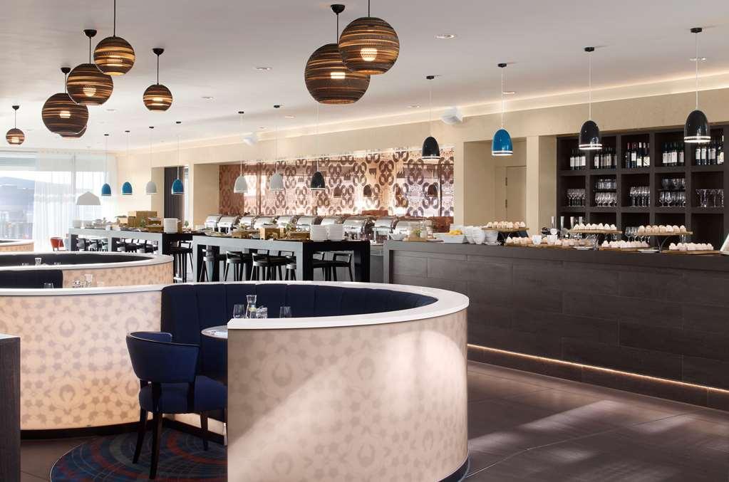 Radisson Blu Manchester. Airport