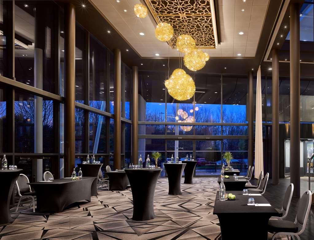Radisson Blu Manchester. Airport Hotel Manchester