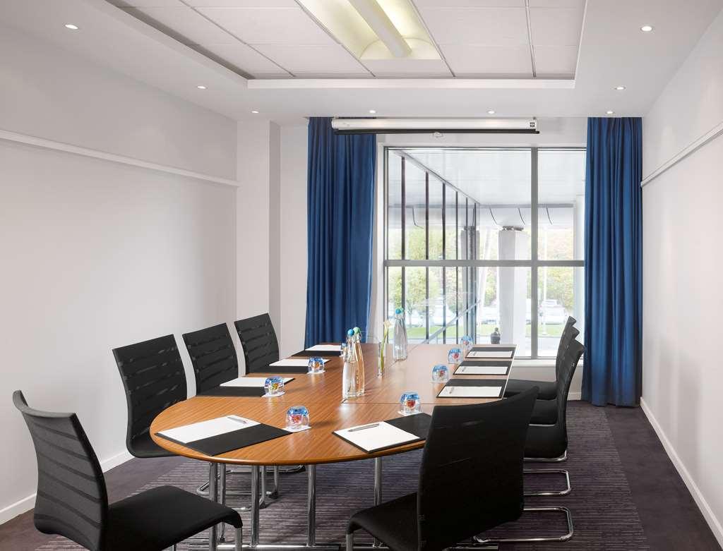 Hotel Radisson Blu Manchester. Airport Manchester