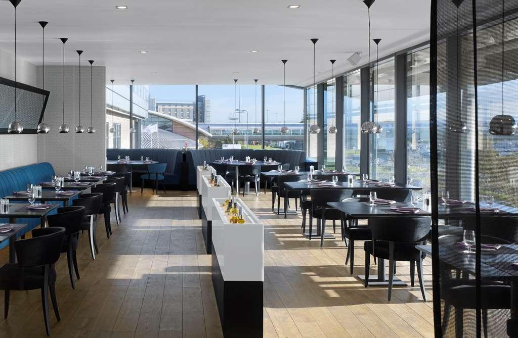 Radisson Blu Manchester. Airport Hotel