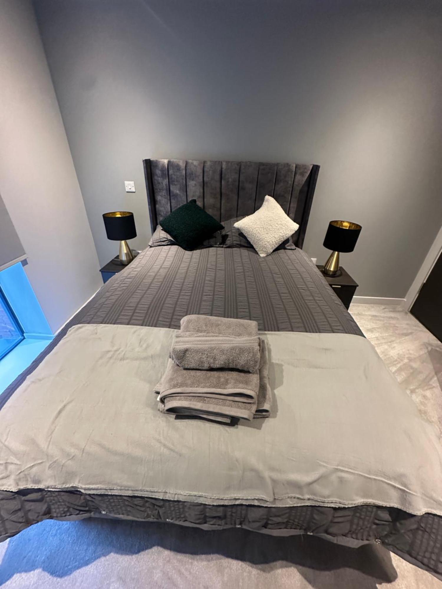 Spacious Modern 2 Bedroom
