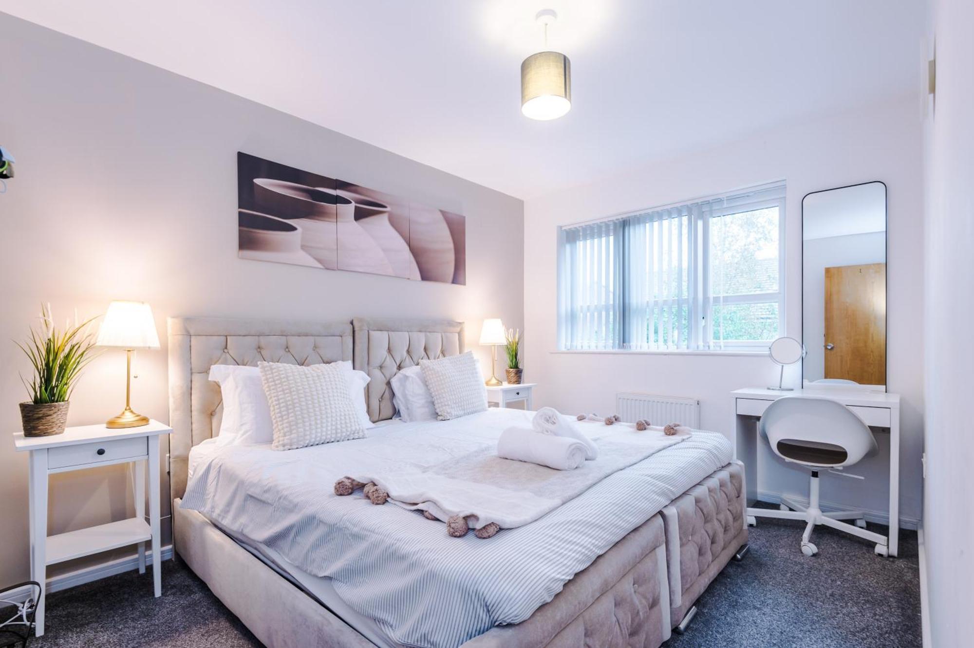 Holiday home 3br-sleeps6-garden-bbq-freeparking-pets