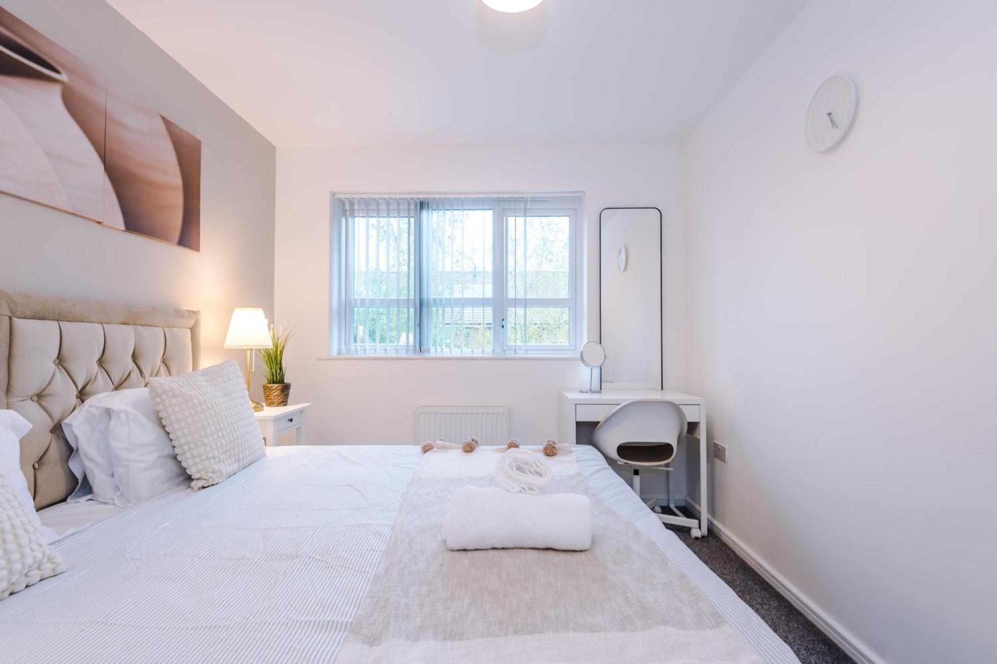 3br-sleeps6-garden-bbq-freeparking-pets * Manchester