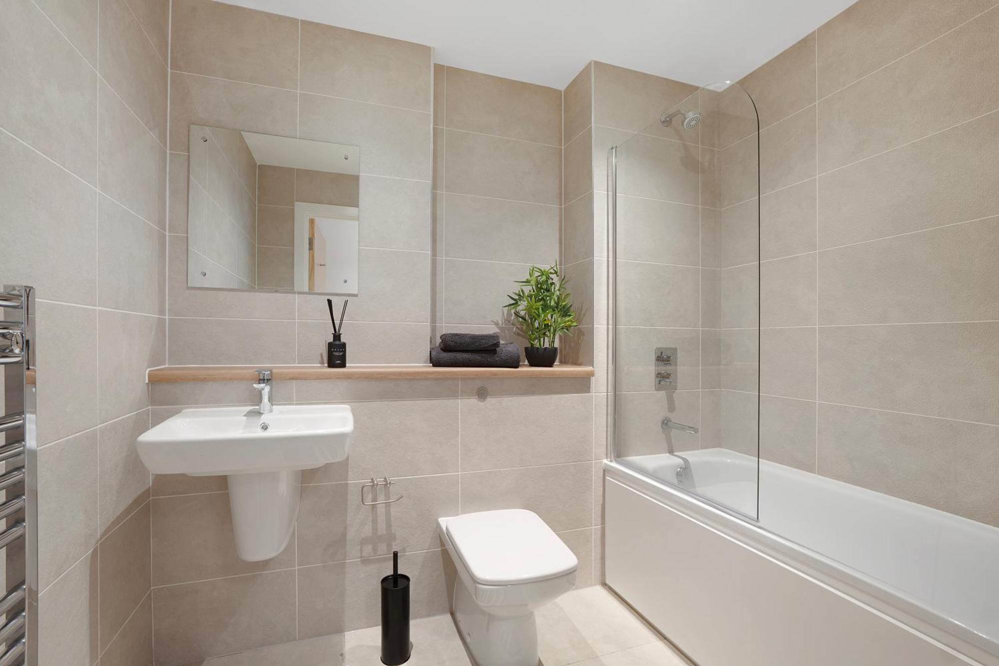 New! 1br In Media Free Wifi Apartment