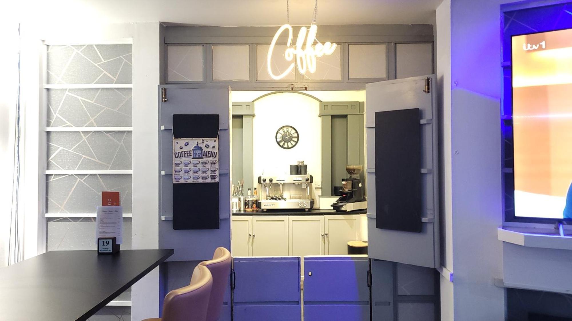 Airport Hotel 3*