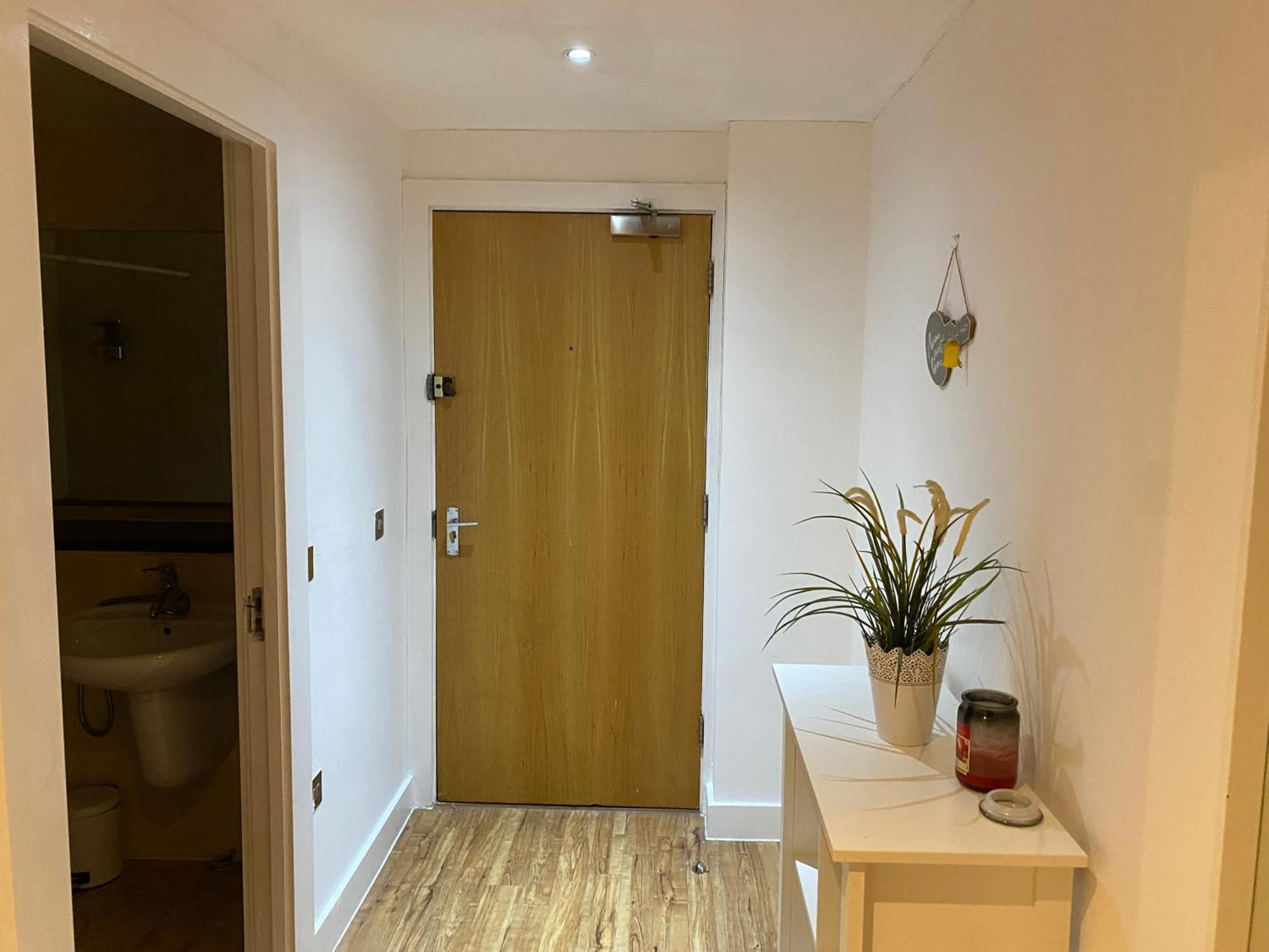 Spacious2bed Mcr Apartment *