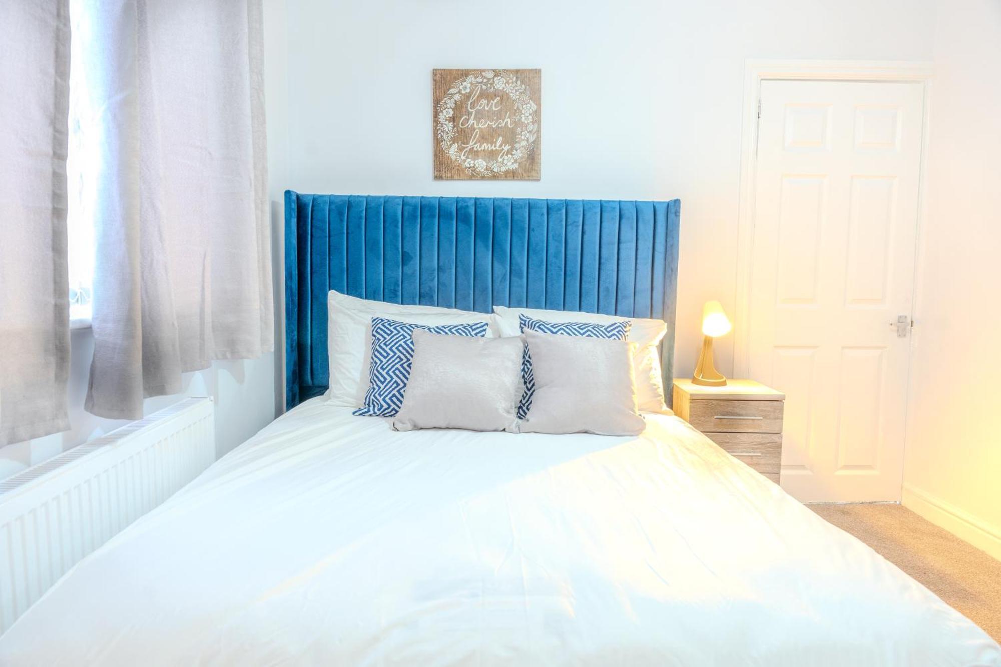 Latestapartments Near Coop Live And Etihad Stadium Apartment *
