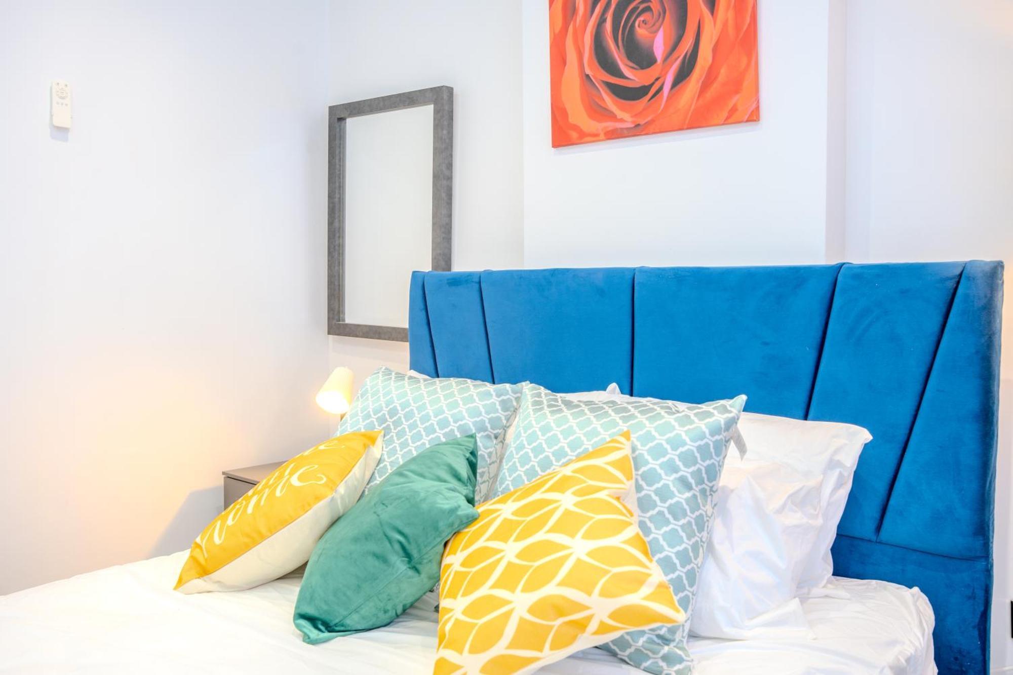 Latestapartments Near Coop Live And Etihad Stadium Apartment