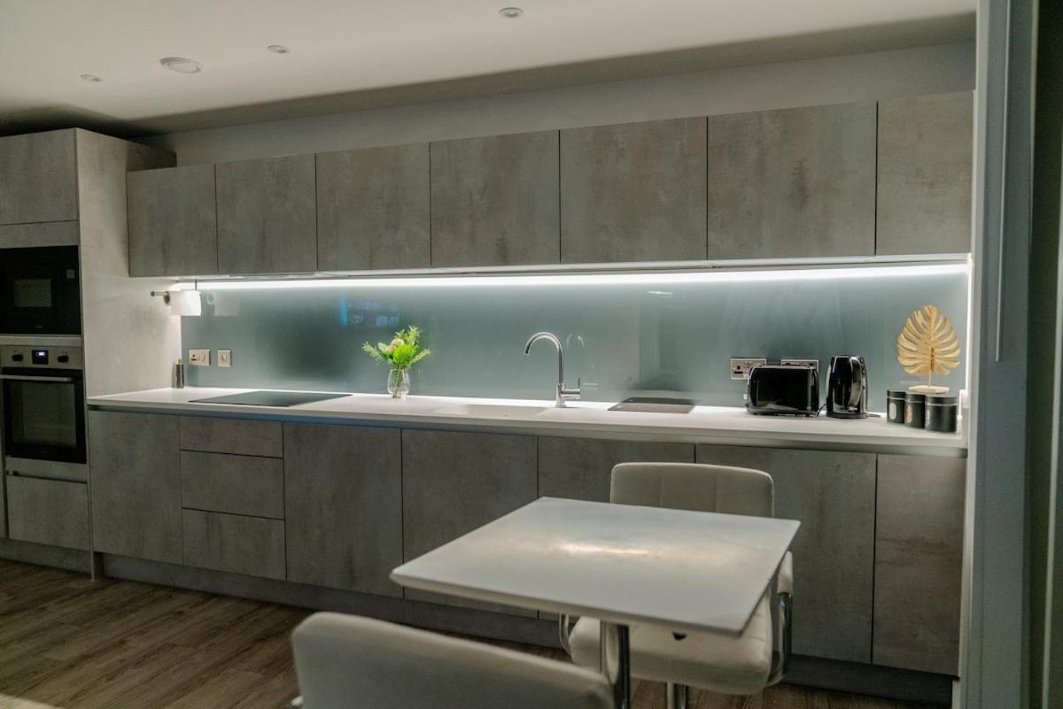 Luxury 2 Bed Penthouse With Stunning Views In Manchester City Centre Appartement