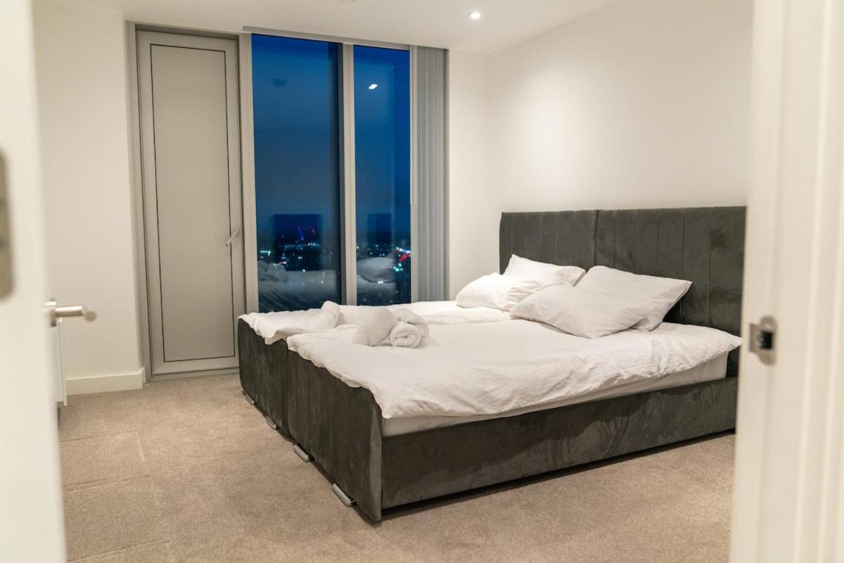 Luxury 2 Bed Penthouse With Stunning Views In Manchester City Centre Manchester