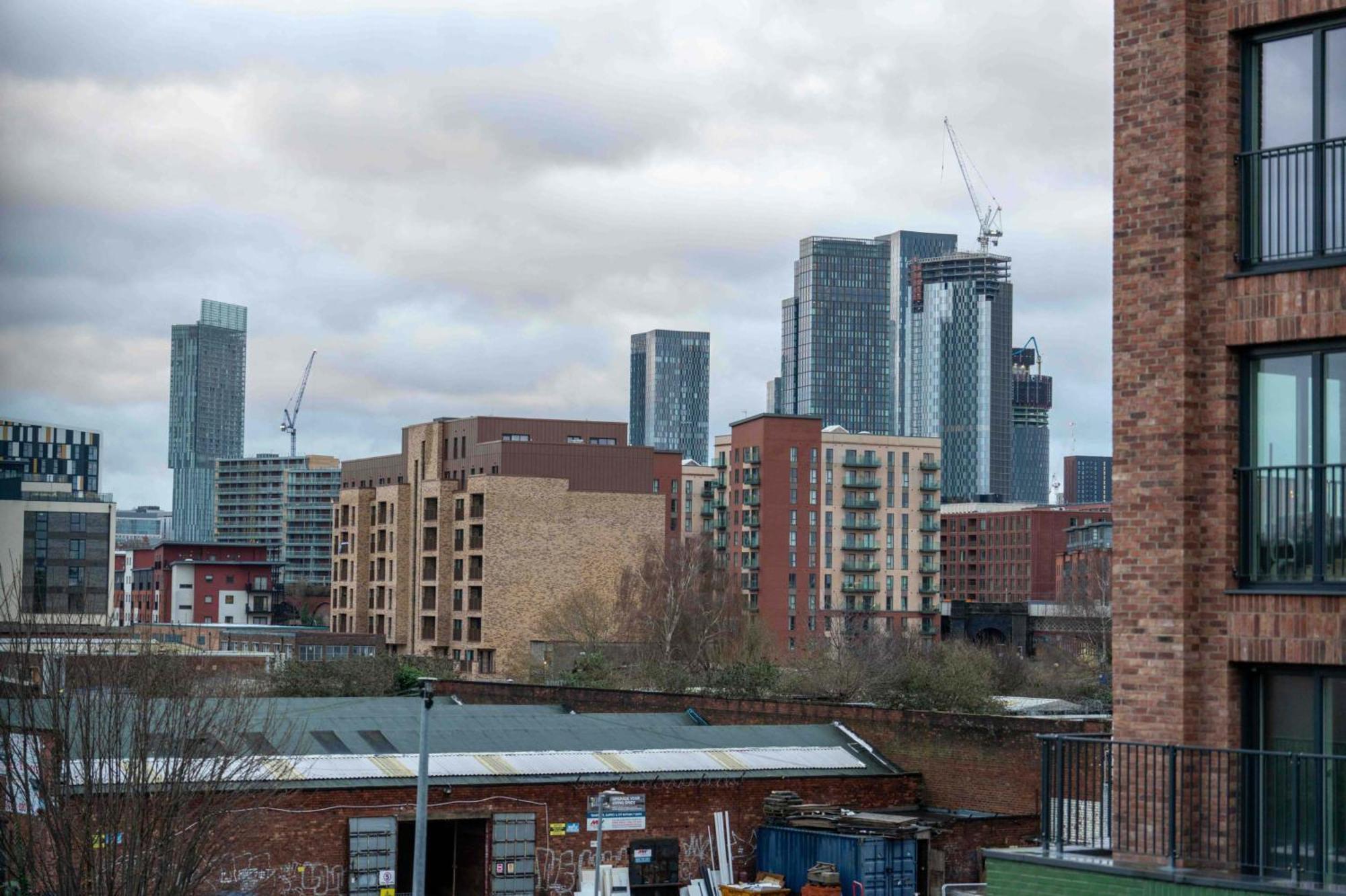 2br-sleeps5-cityview-freeparking-citycentre * Manchester