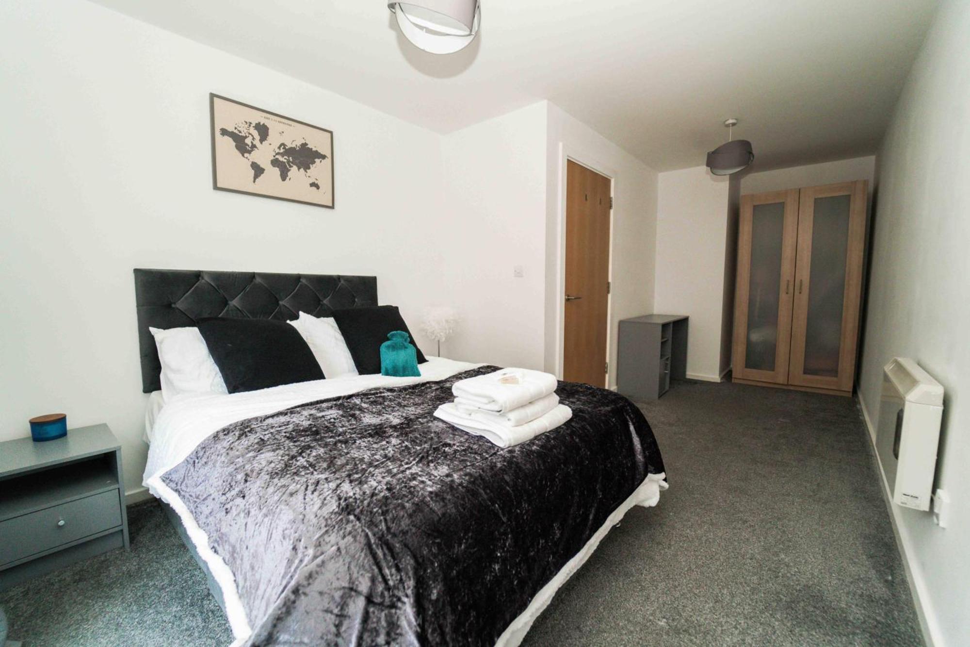 2br-sleeps5-cityview-freeparking-citycentre Apartment Manchester