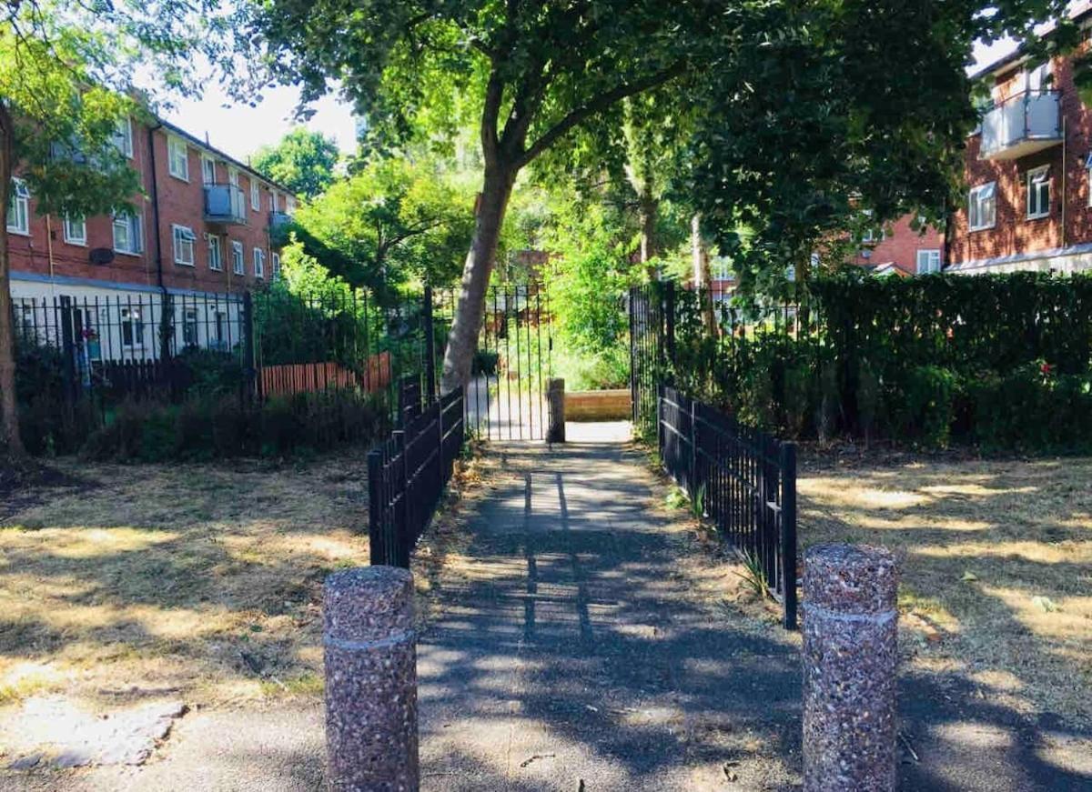 Apartment Centre Inc Parking Manchester