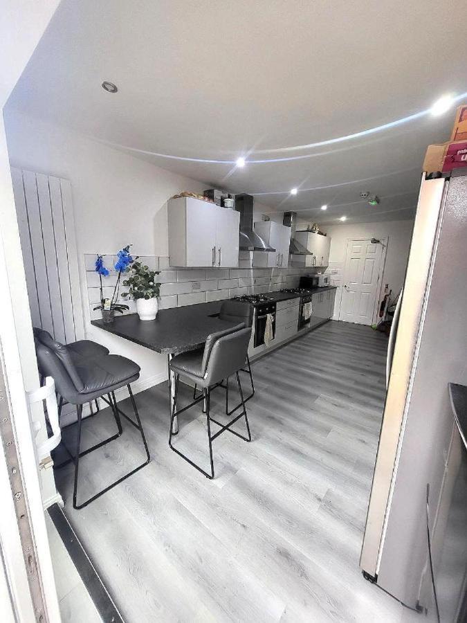 Homestay Goulden Retreat Manchester