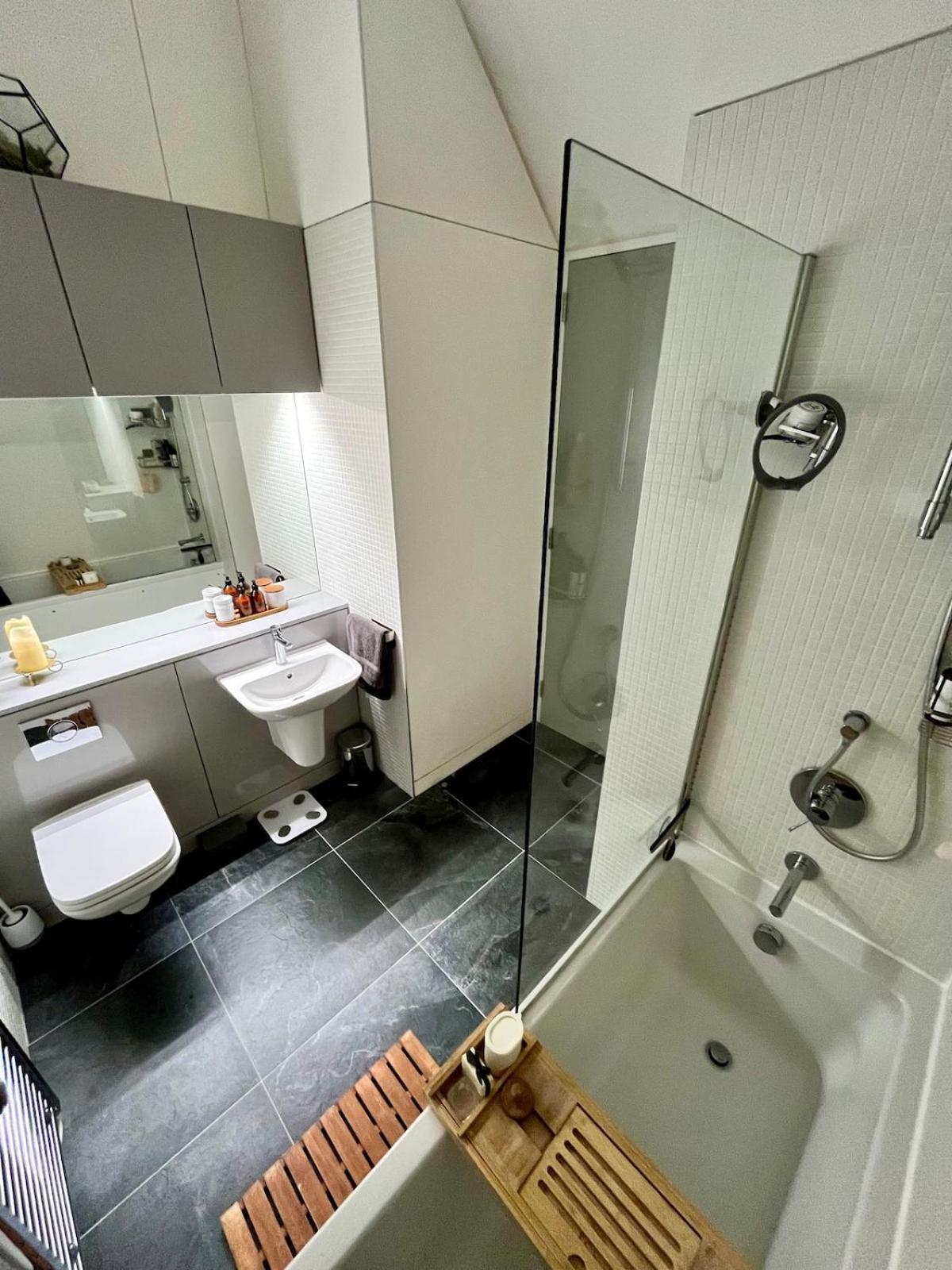 Townhouse, Free Parking, Close To Ao Arena Manchester