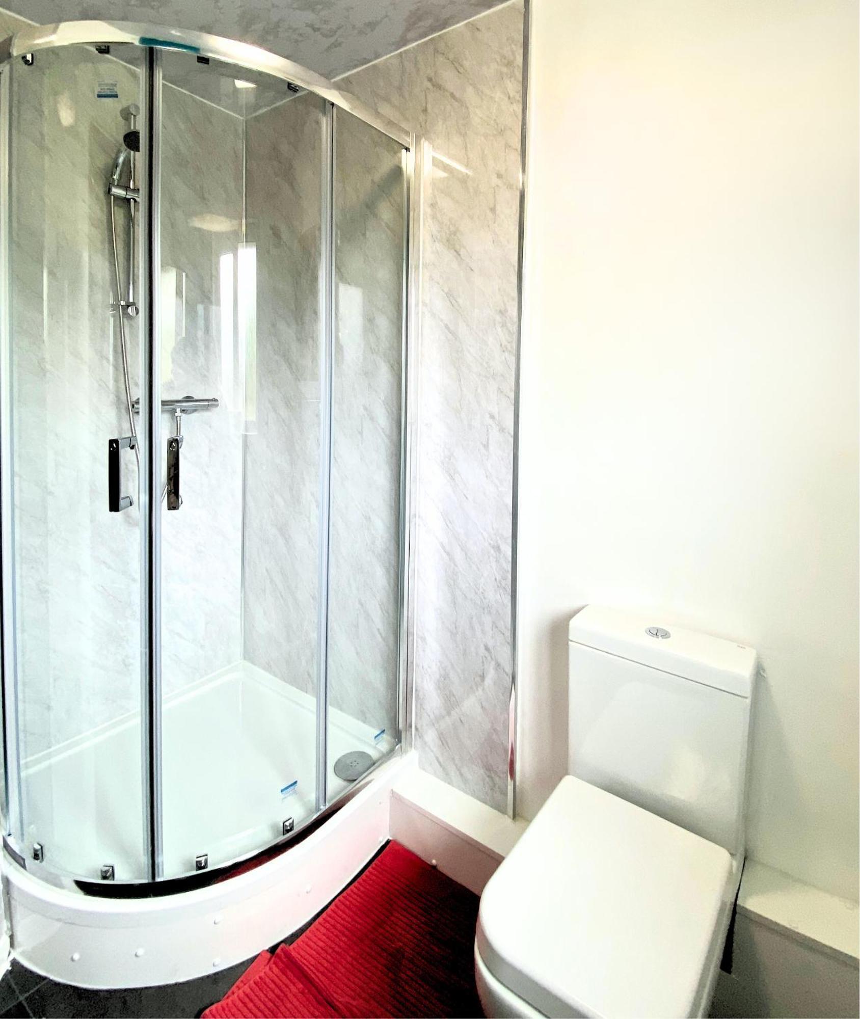 Townhouse By Bevolve - 4 Bedrooms - Free Parking Vakantiehuis Manchester