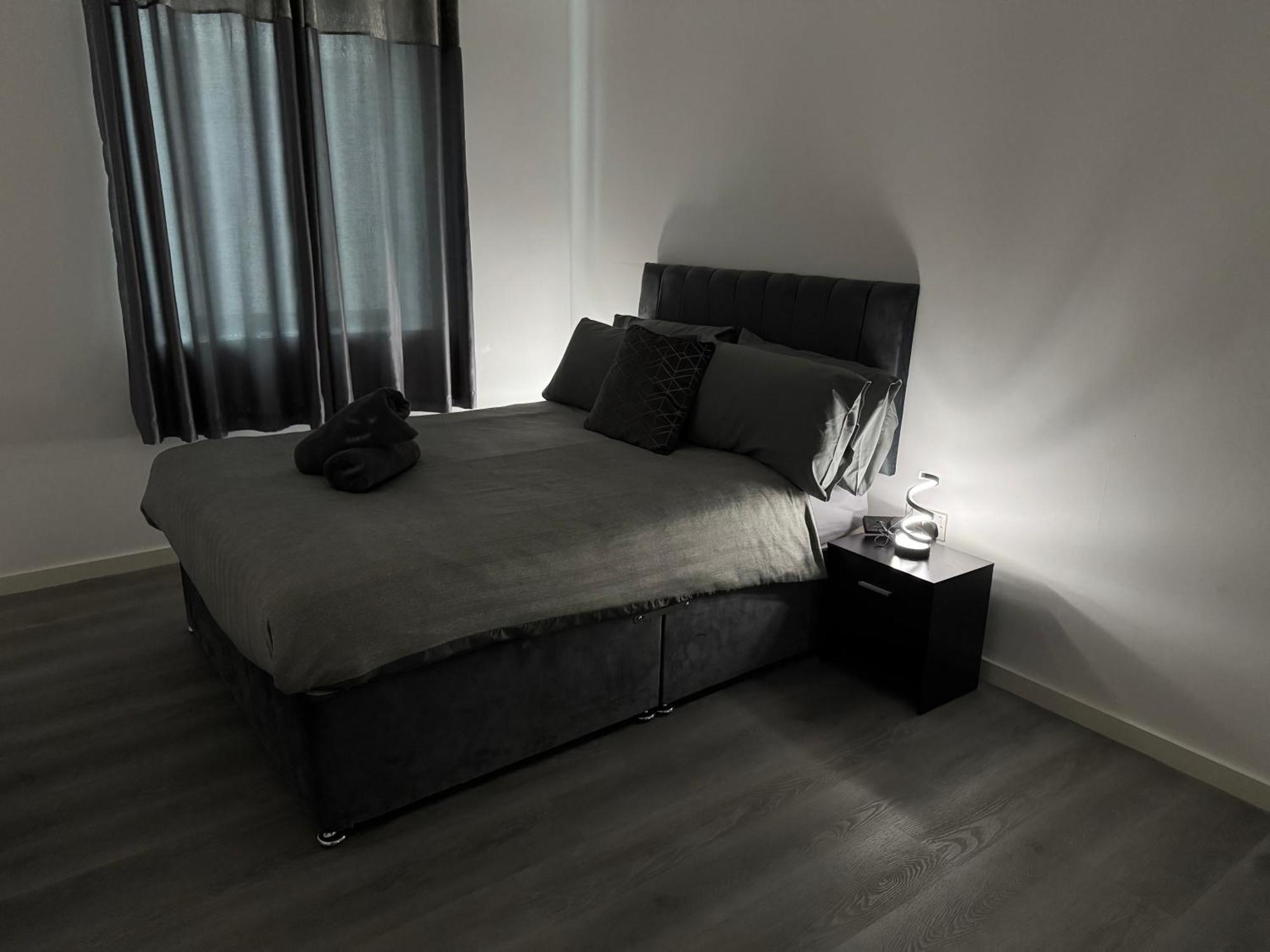 Modern Smart 2 Bedroom Appartement *