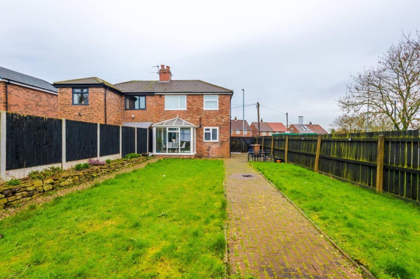 Hideaway Cozy 3br With Free Parking Holiday home Manchester
