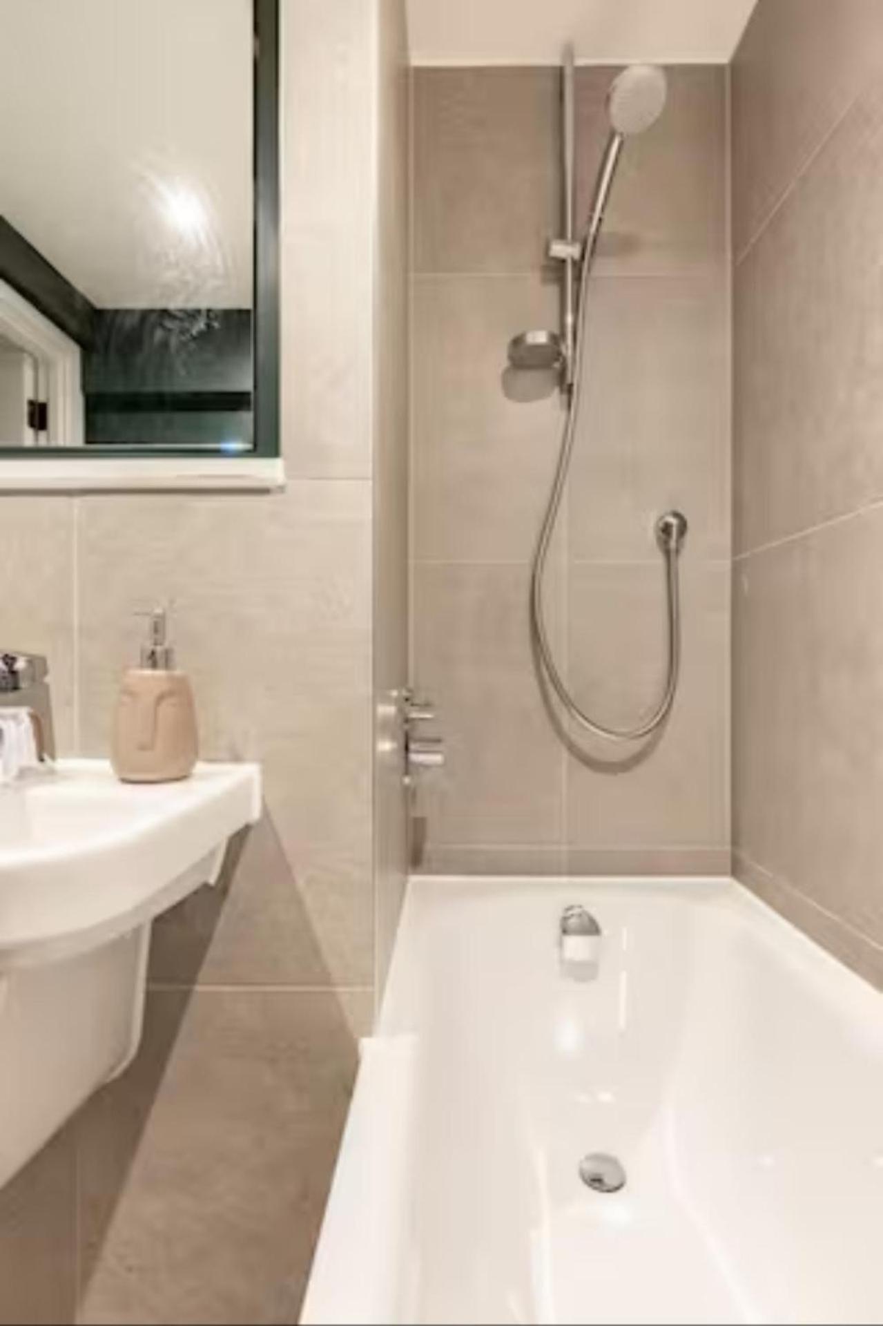 Apartment - Sky Garden - 2 Beds - Sleeps 4 Manchester