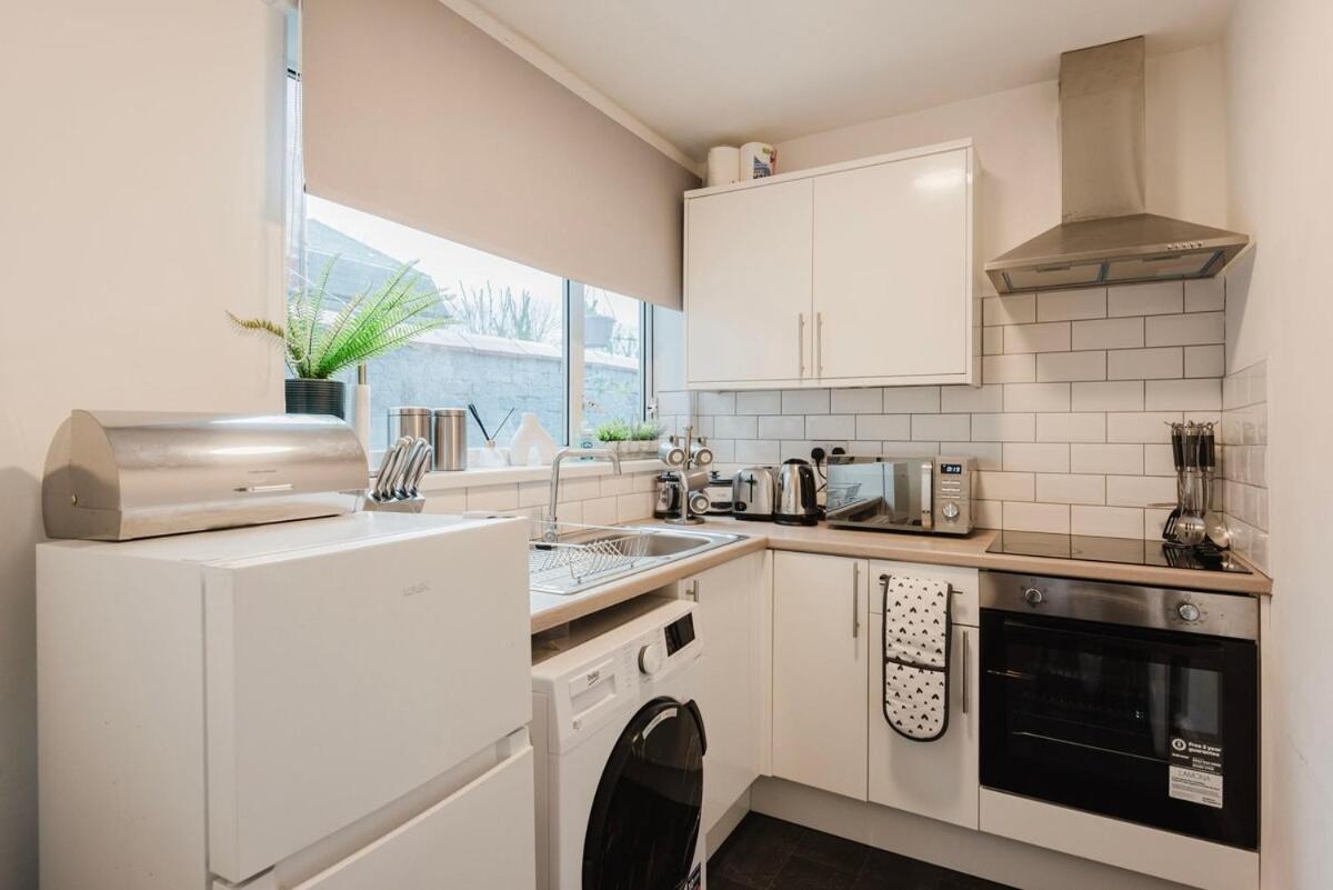 Free Parking, Late Check Out Coop Live Etihad Stadium 3-Bed House * Manchester