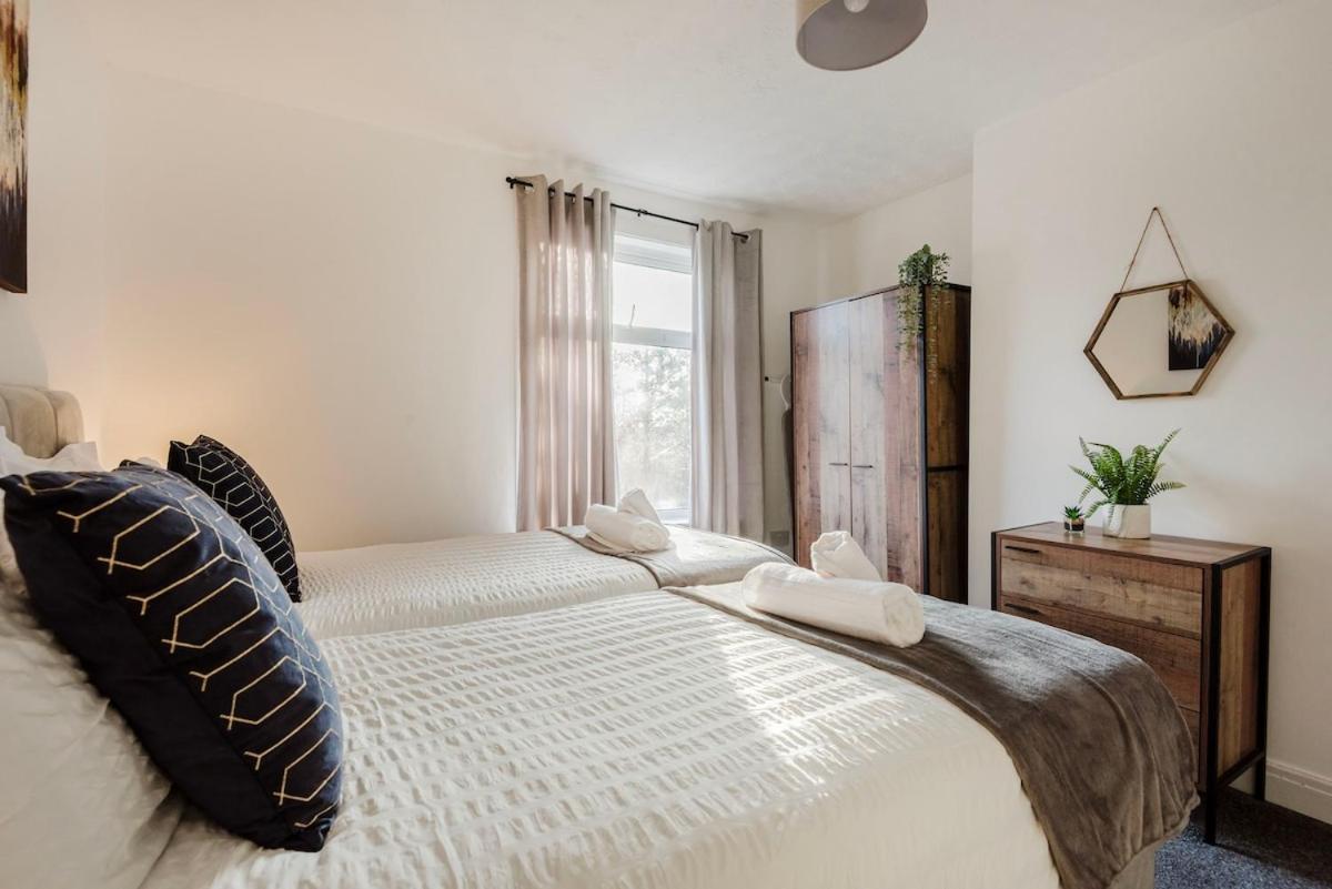 Free Parking, Late Check Out Coop Live Etihad Stadium 3-Bed House * Manchester
