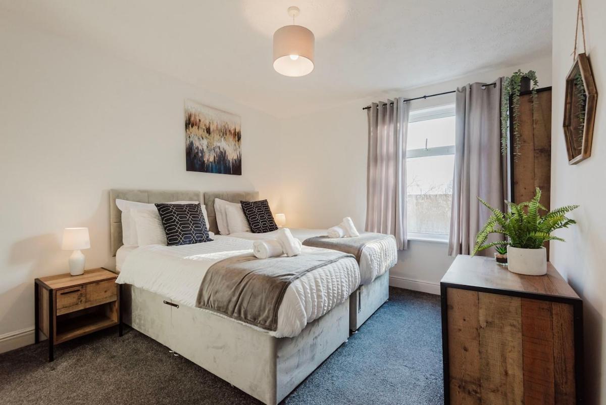 Apartment Free Parking, Late Check Out Coop Live Etihad Stadium 3-Bed House