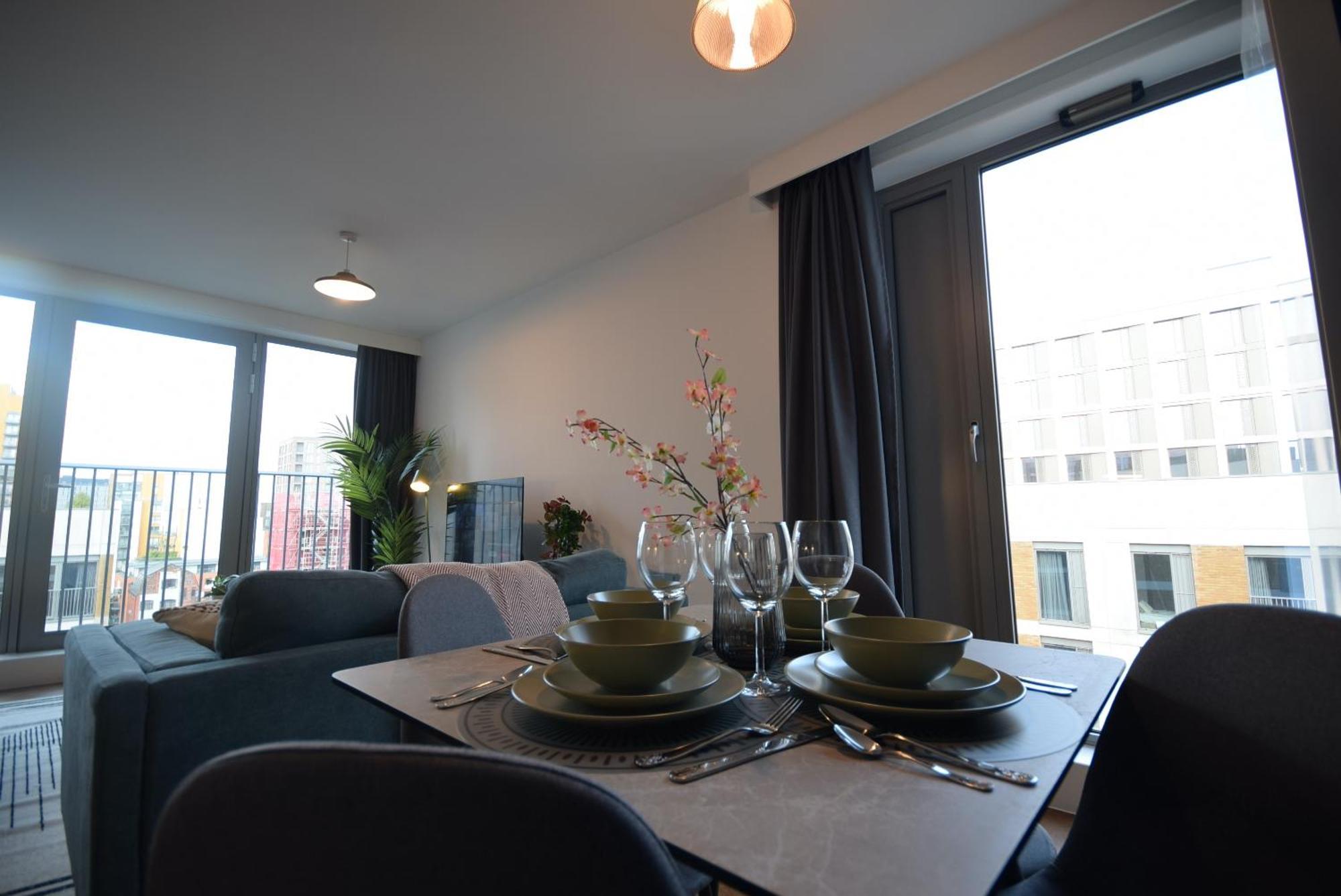 Life Top-floor 2-bed 1-bath In Ancoats Manchester