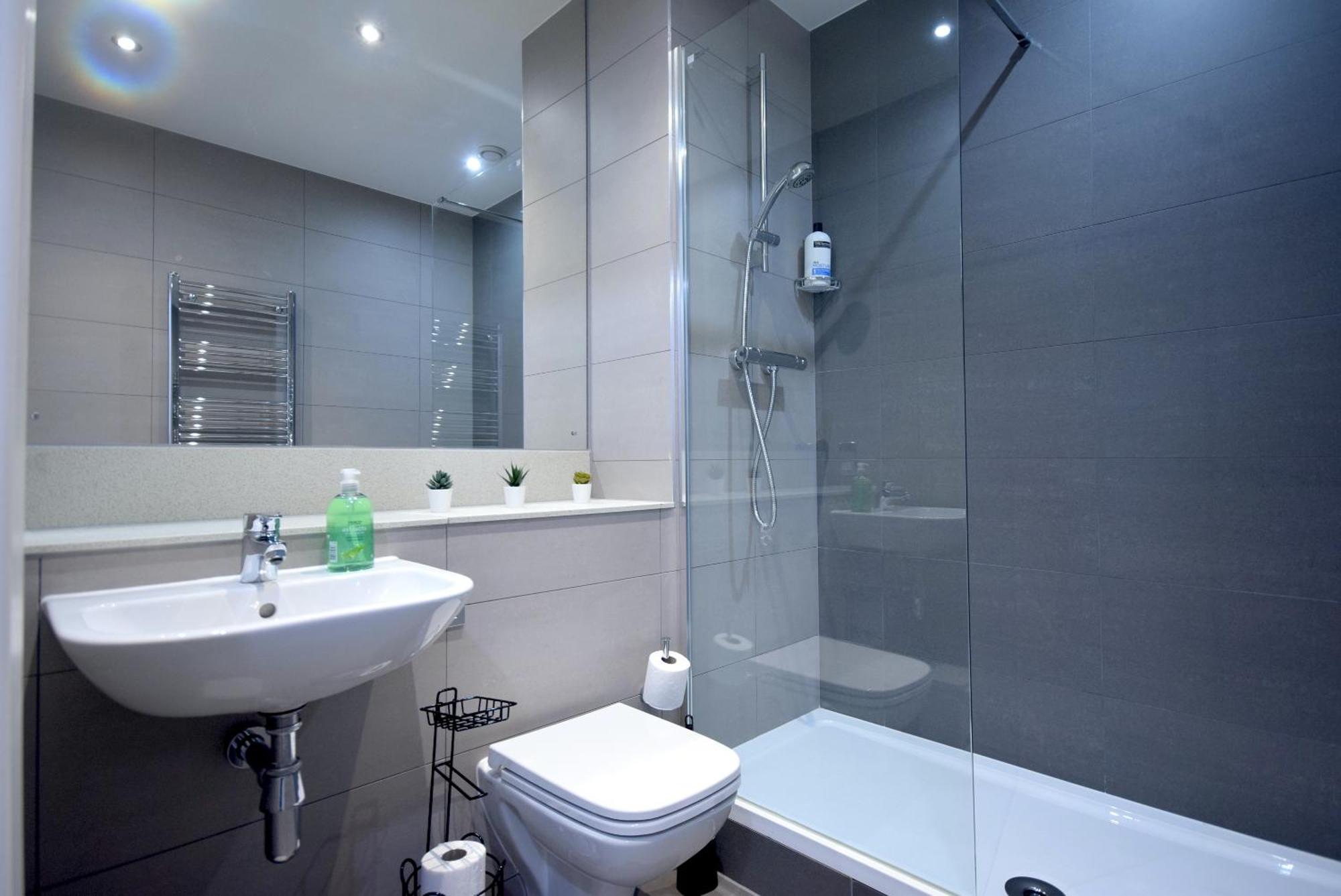 Life Top-floor 2-bed 1-bath In Ancoats Apartment Manchester