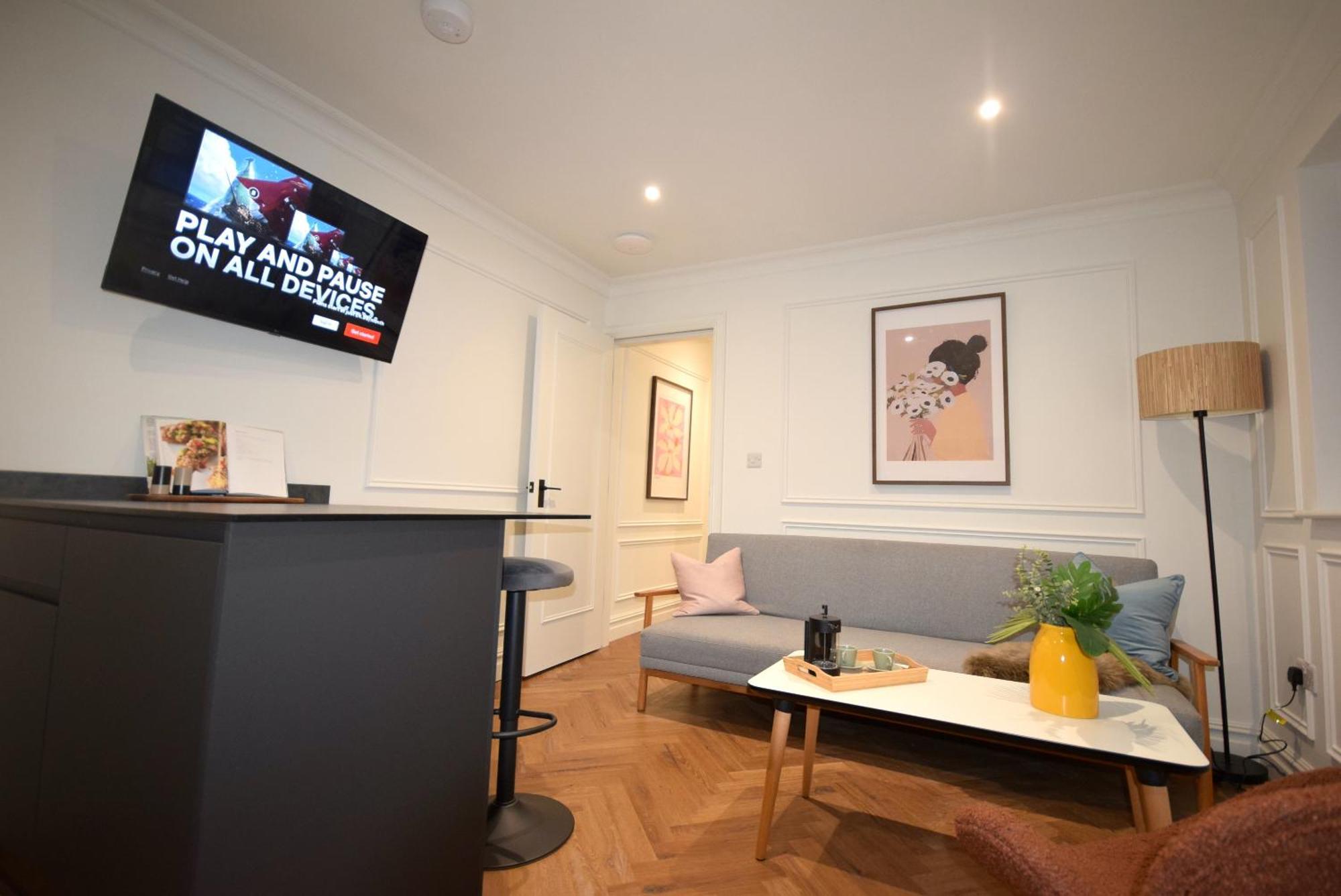 Apartment Cityescape - 1br Sofa Bed Balcony Window Shower Manchester