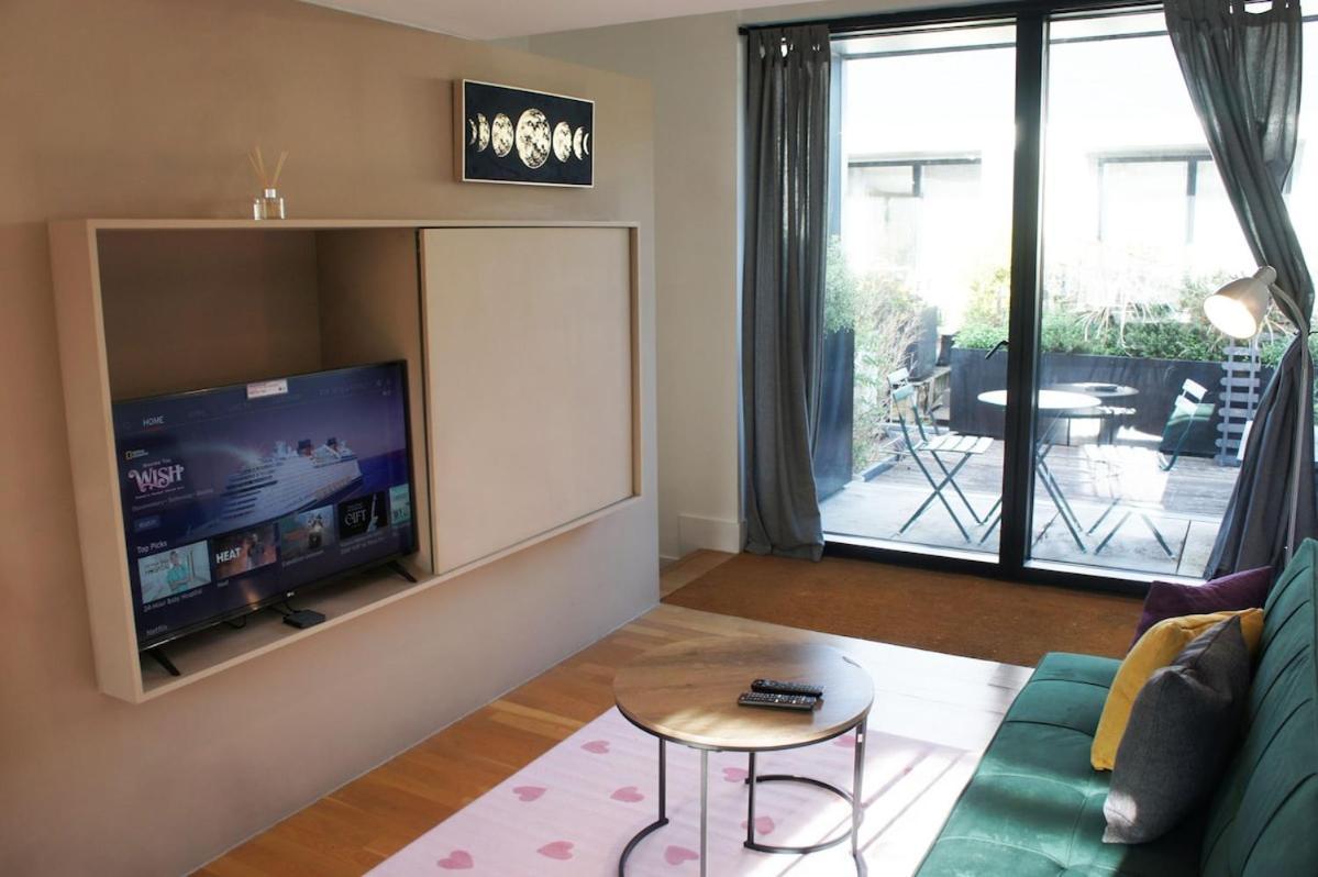 Salford, Appartement