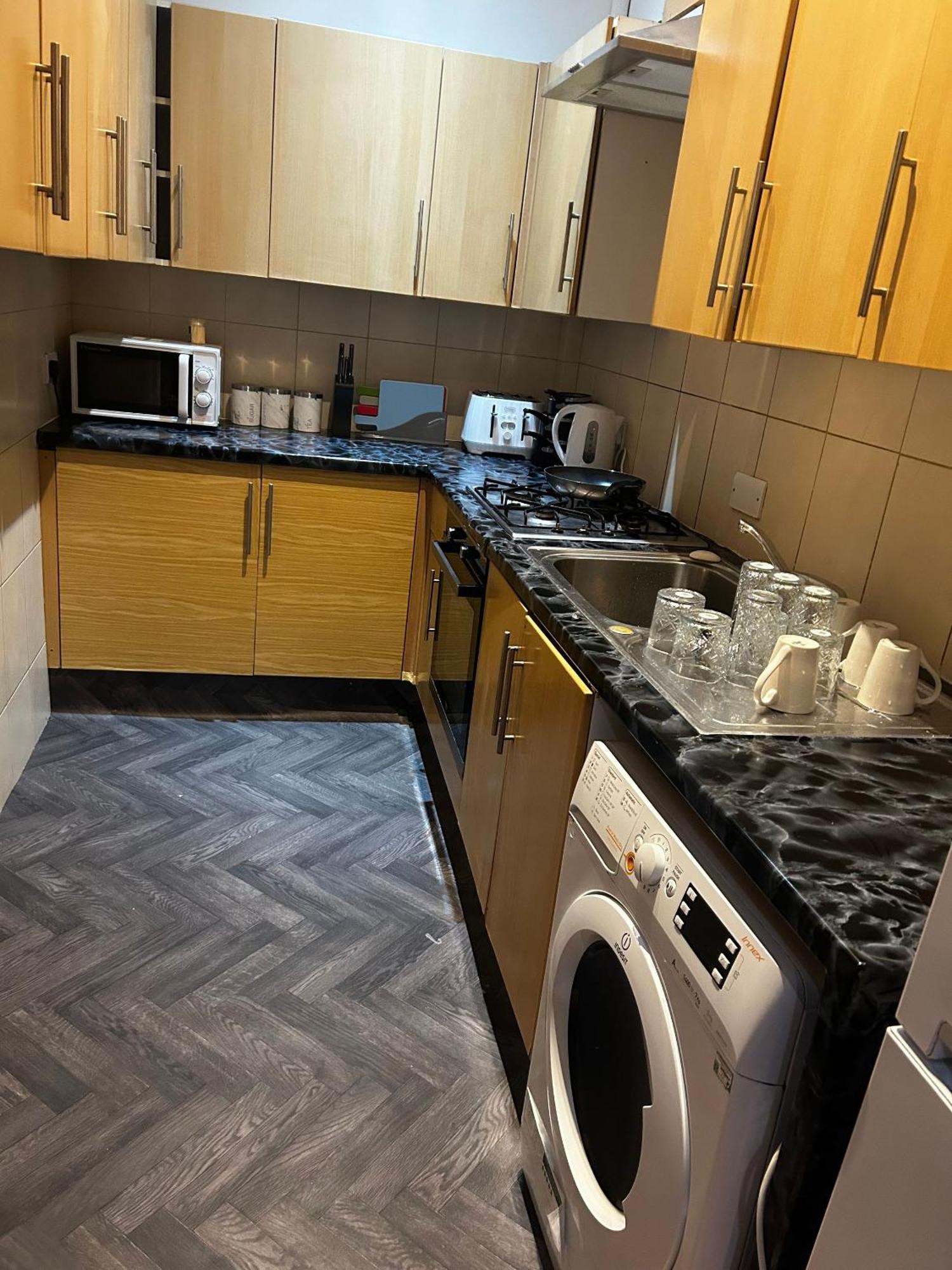 Stunning 4bedrooms Flat * Manchester