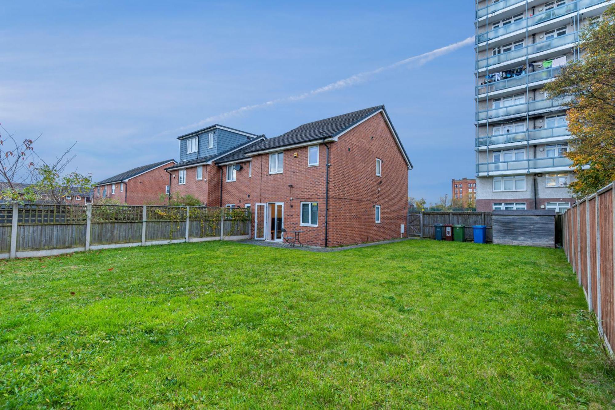Cosy Modern 3-bed Near Etihad, Coop Arena - Ao Arena And Center