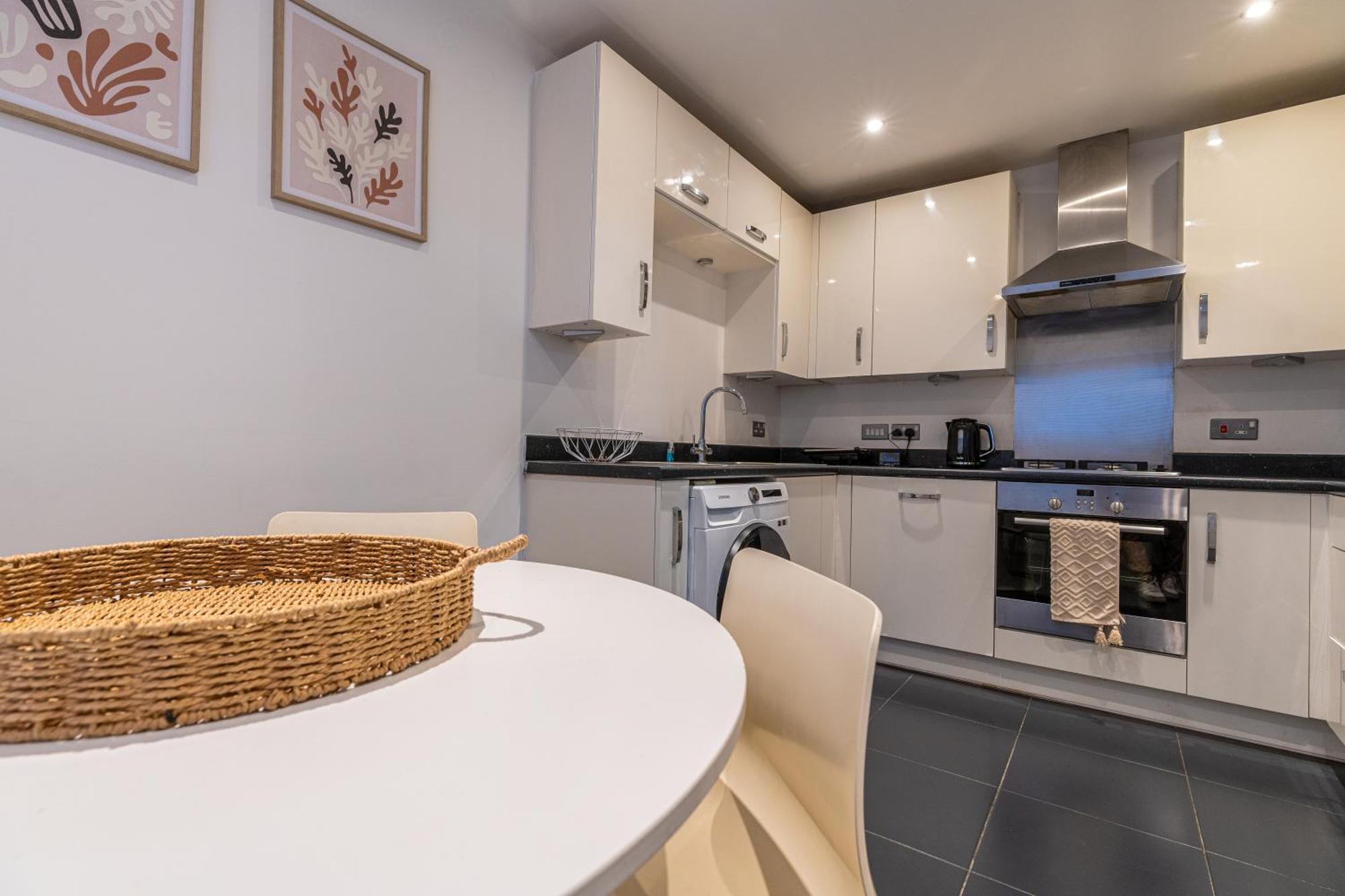 Cosy Modern 3-bed Near Etihad, Coop Arena - Ao Arena And Center * Manchester