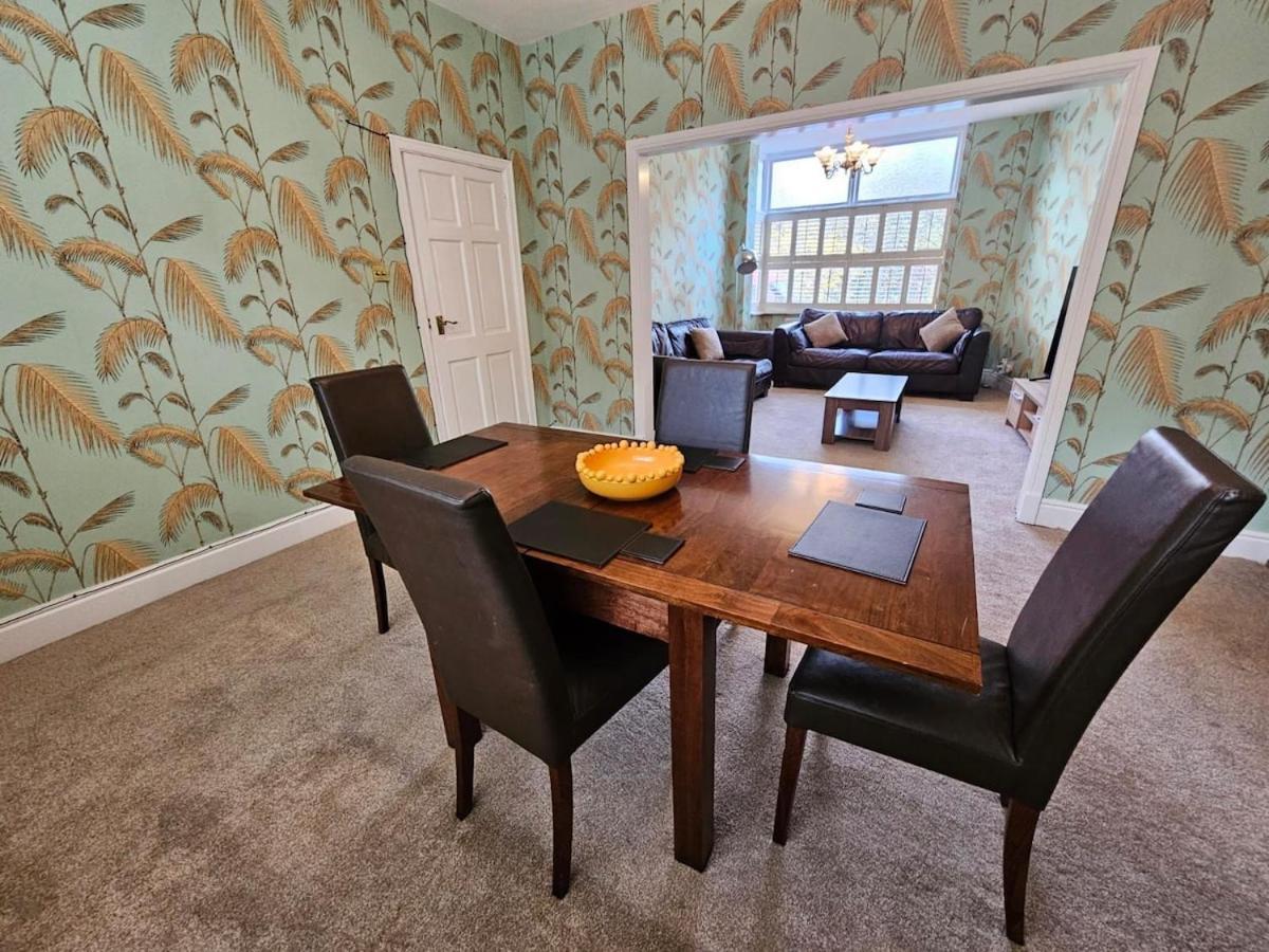Clayton Hall Homes Holiday home *