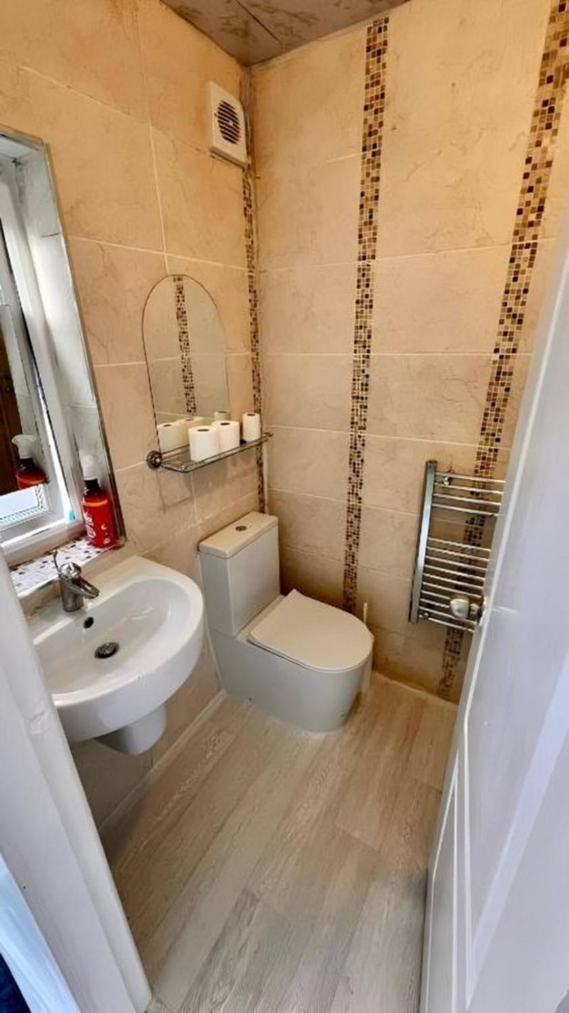 Holiday home Private Single With Ensuite In Chorlton Manchester