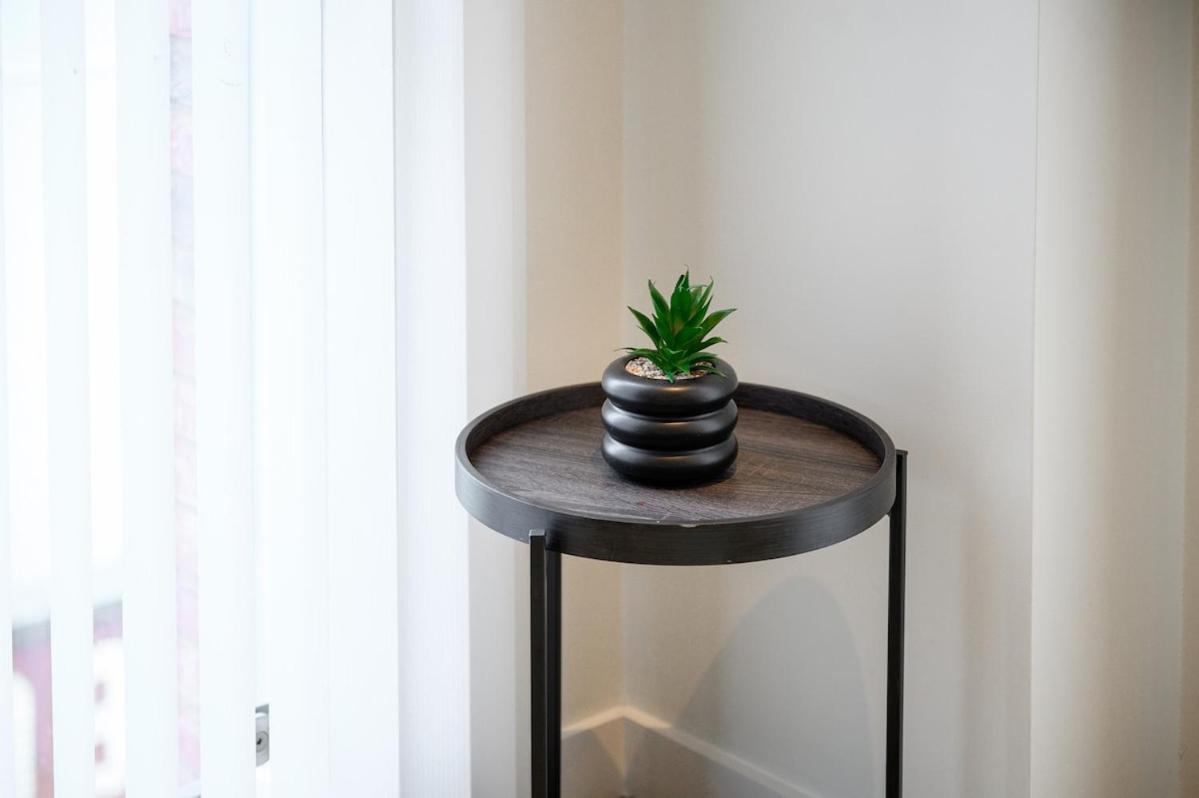 Apartment Modern Highrise Luxury