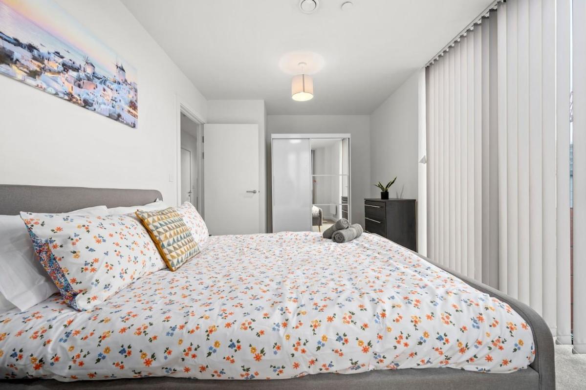 Apartment Modern Highrise Luxury
