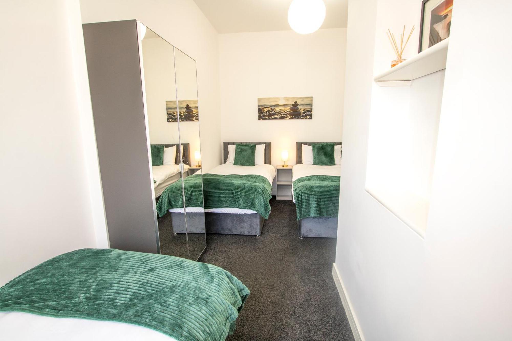 Stylish 2 Bedroom-free Parking
