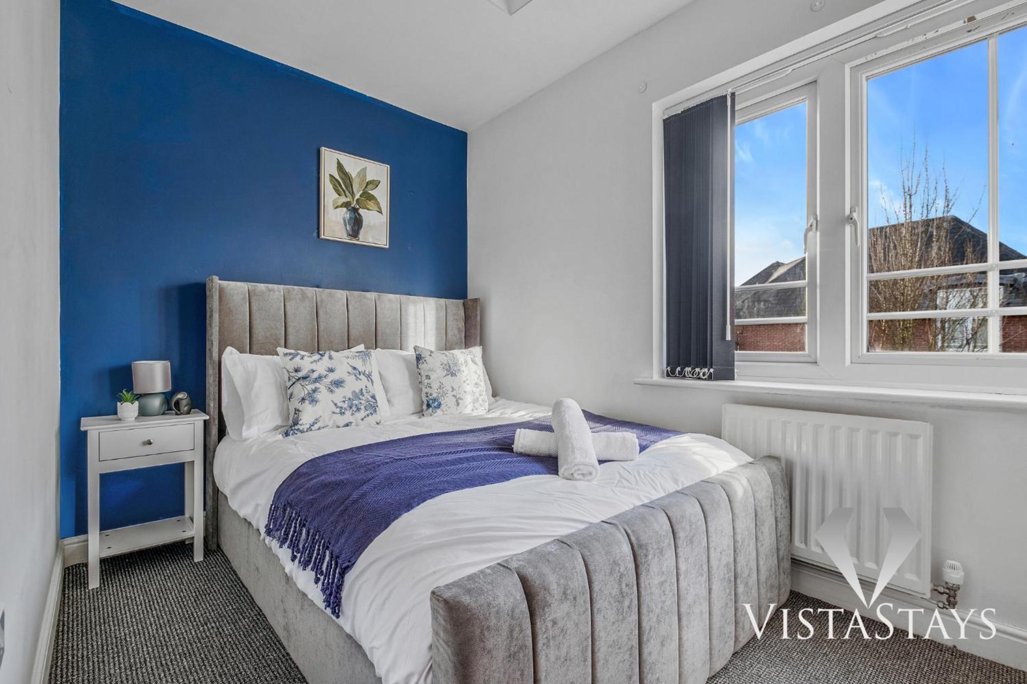 Modern 4 Bed Near Centre With Pool Table And Free Parking By Vista Short Lets Manchester