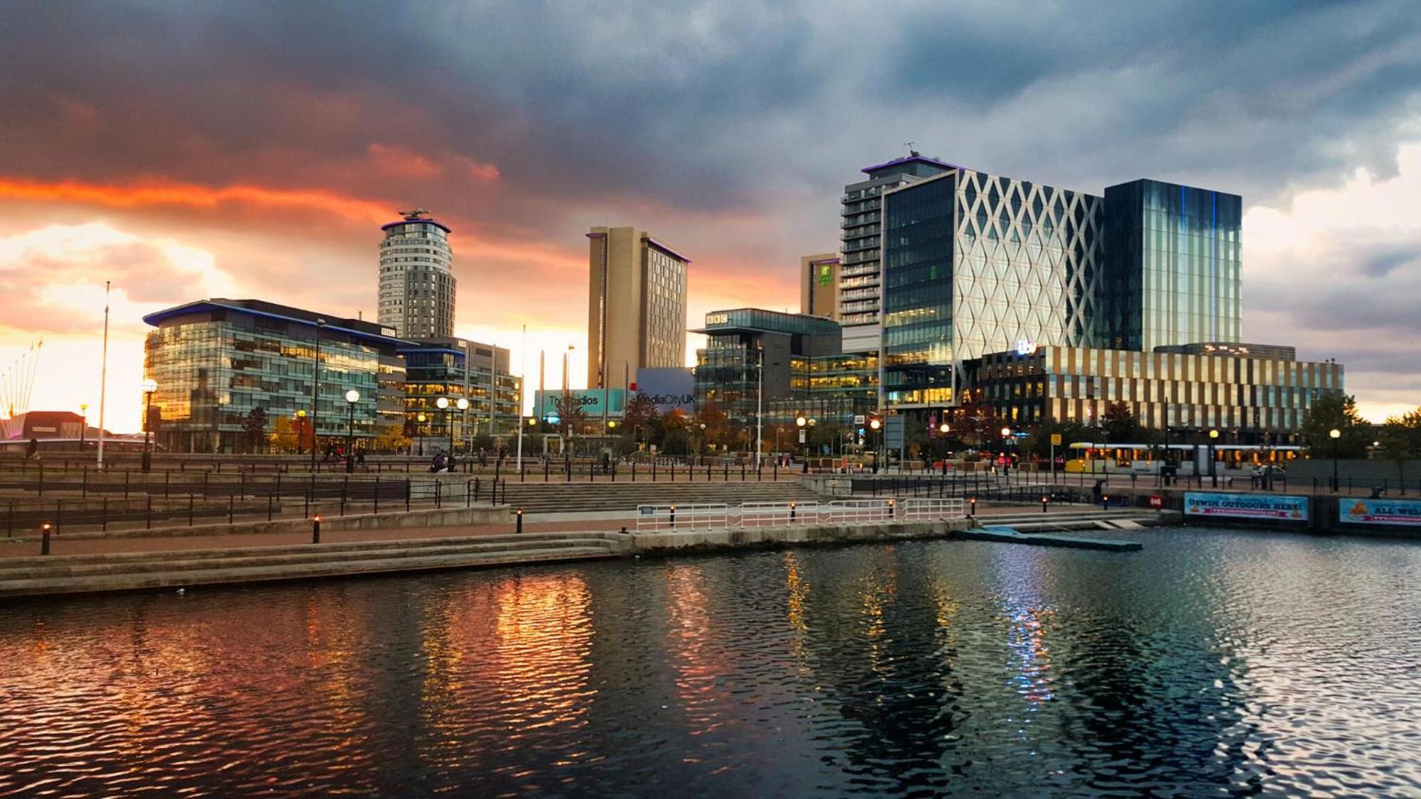 Appartement Quay House - Salford - 2bdr Sleeps 7, Spacious & Quiet - Free Parking - Close To Centre, United & The Lowry