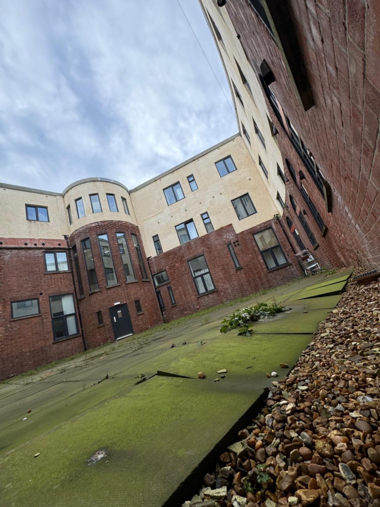 Quay House - Salford - 2bdr Sleeps 7, Spacious & Quiet - Free Parking - Close To Centre, United & The Lowry Appartement Manchester