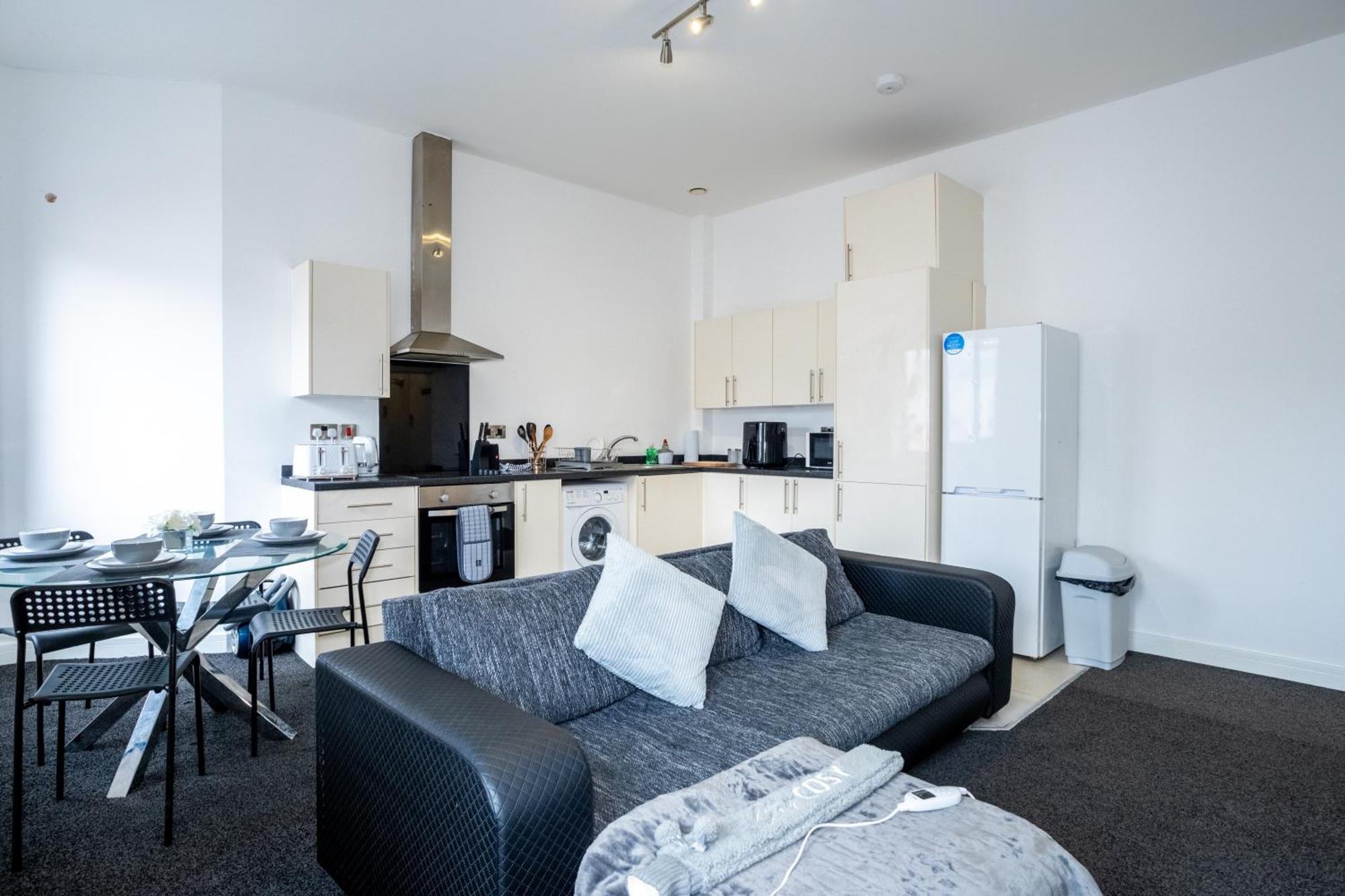 Quay House - Salford - 2bdr Sleeps 7, Spacious & Quiet - Free Parking - Close To Centre, United & The Lowry Appartement Manchester