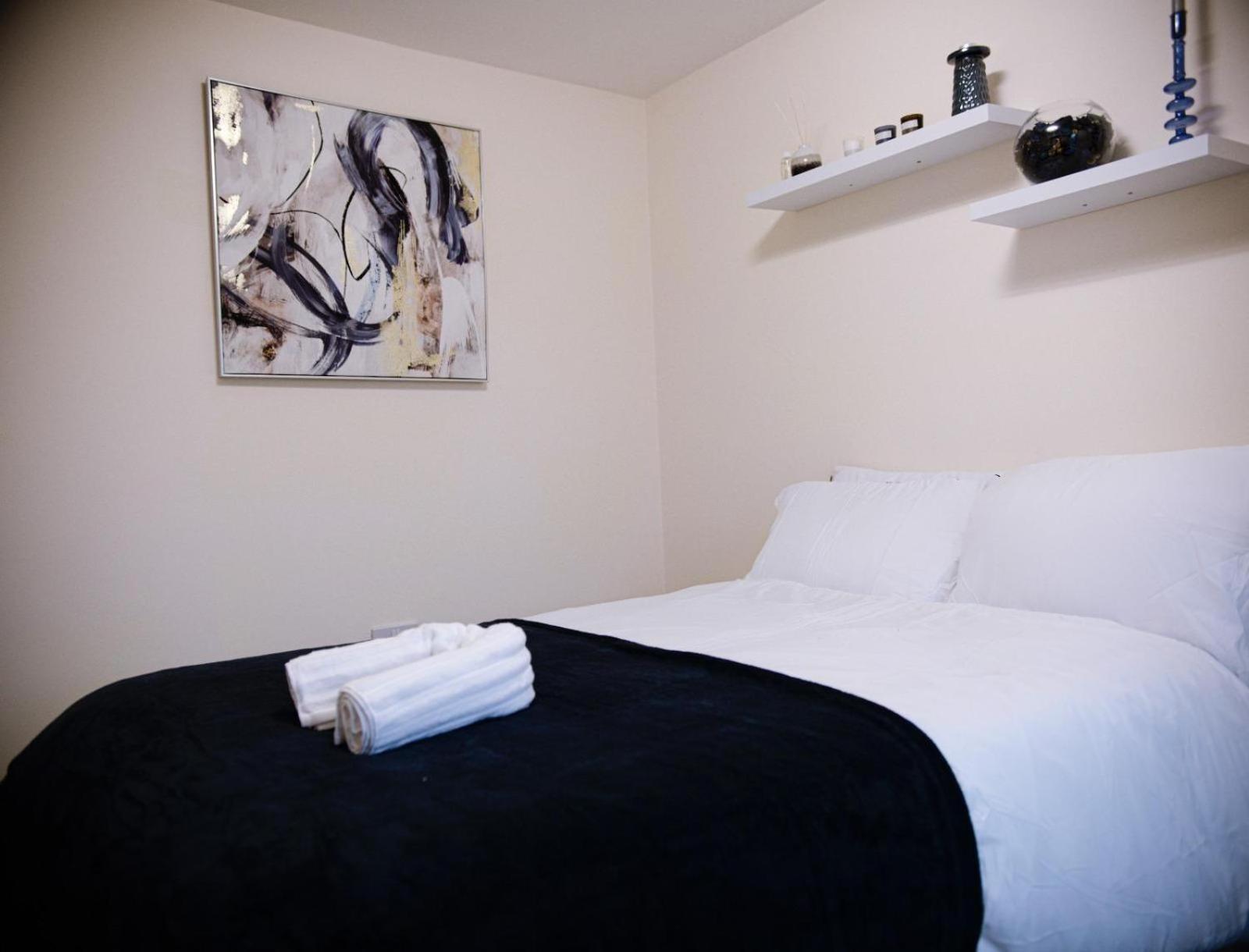 Holiday home Free Parking | Etihad Stadium | Self Check- In