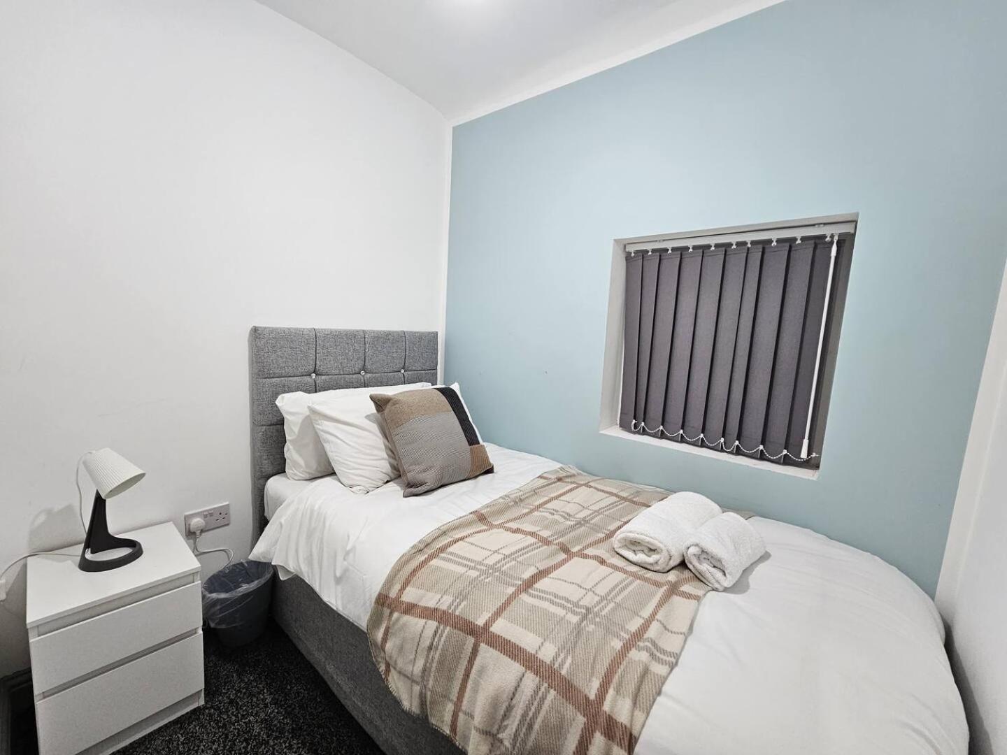 Landcross Co-living - Private Self-cater