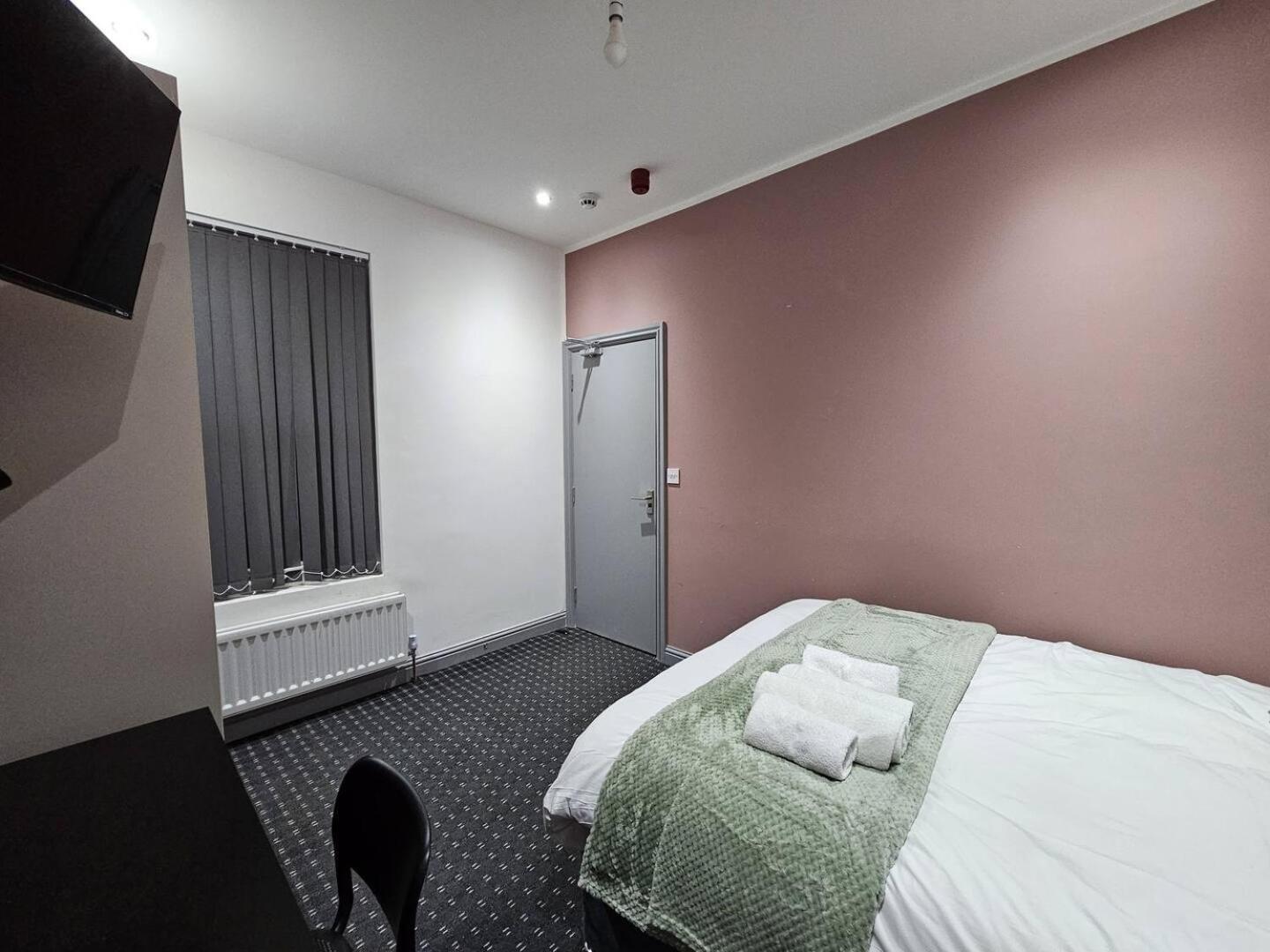 Landcross Co-living - Private Self-cater * Manchester