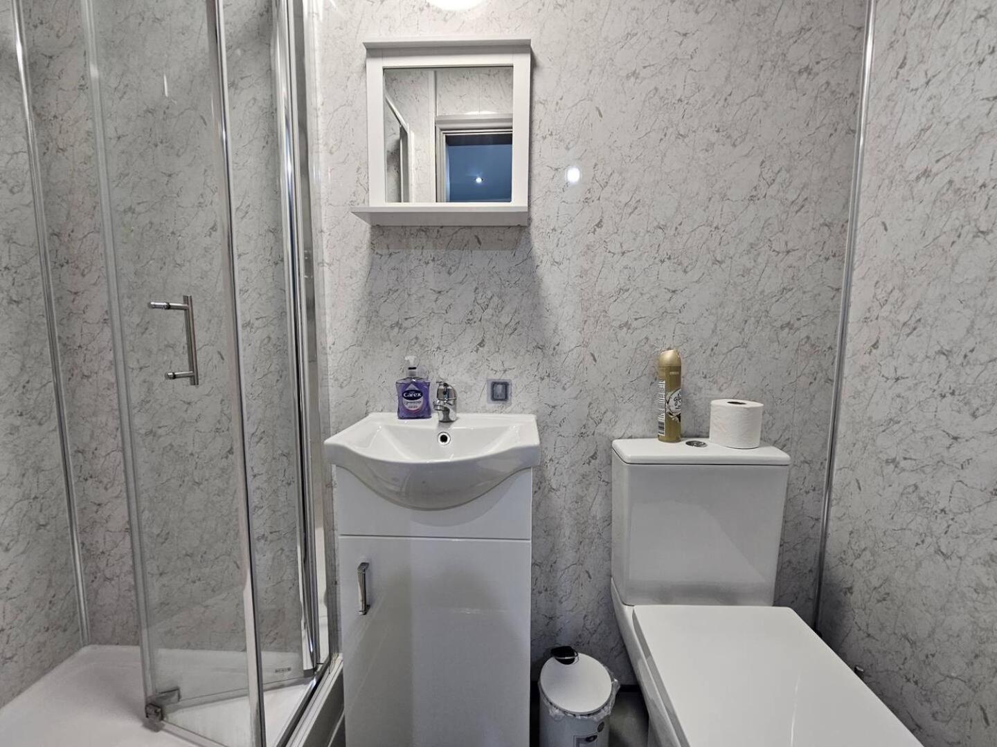 Landcross Co-living - Private Self-cater Holiday home *
