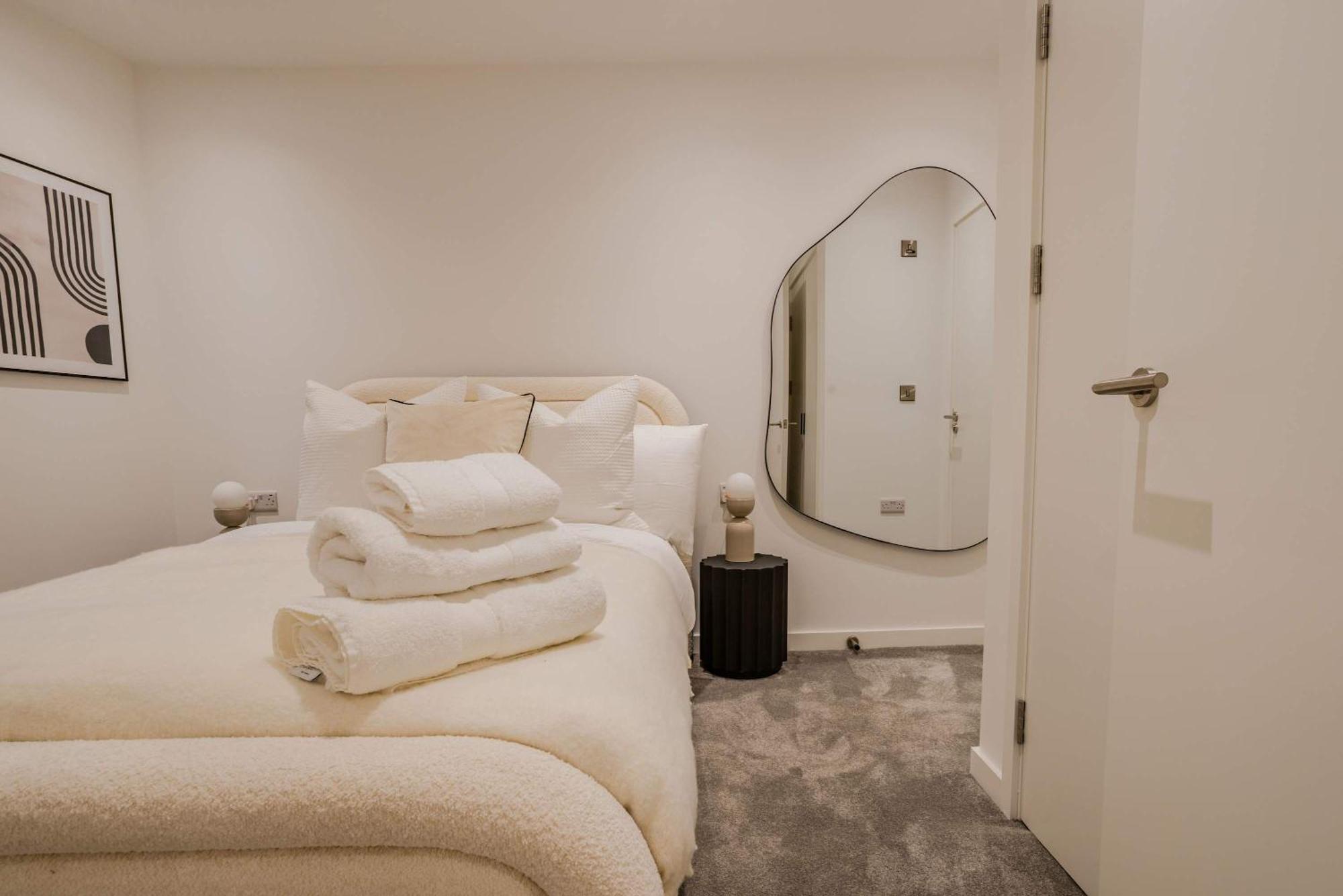 Bianco 2br With Views * Manchester