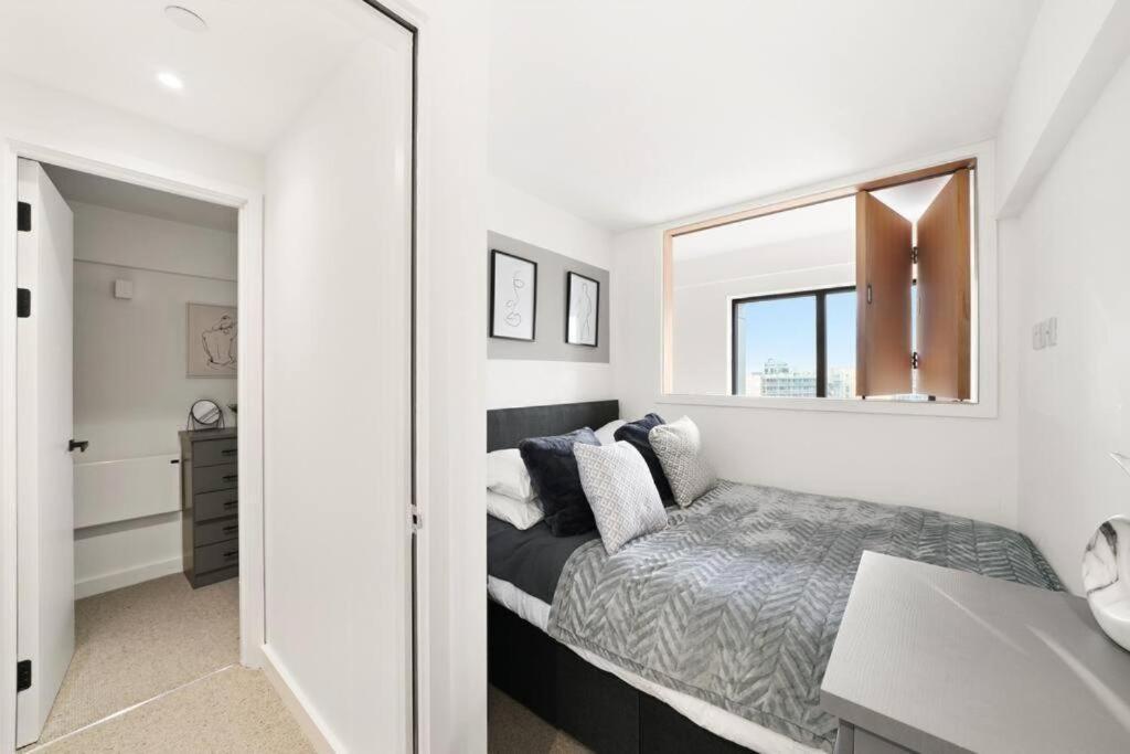 Modern With Roof Terrace * Manchester