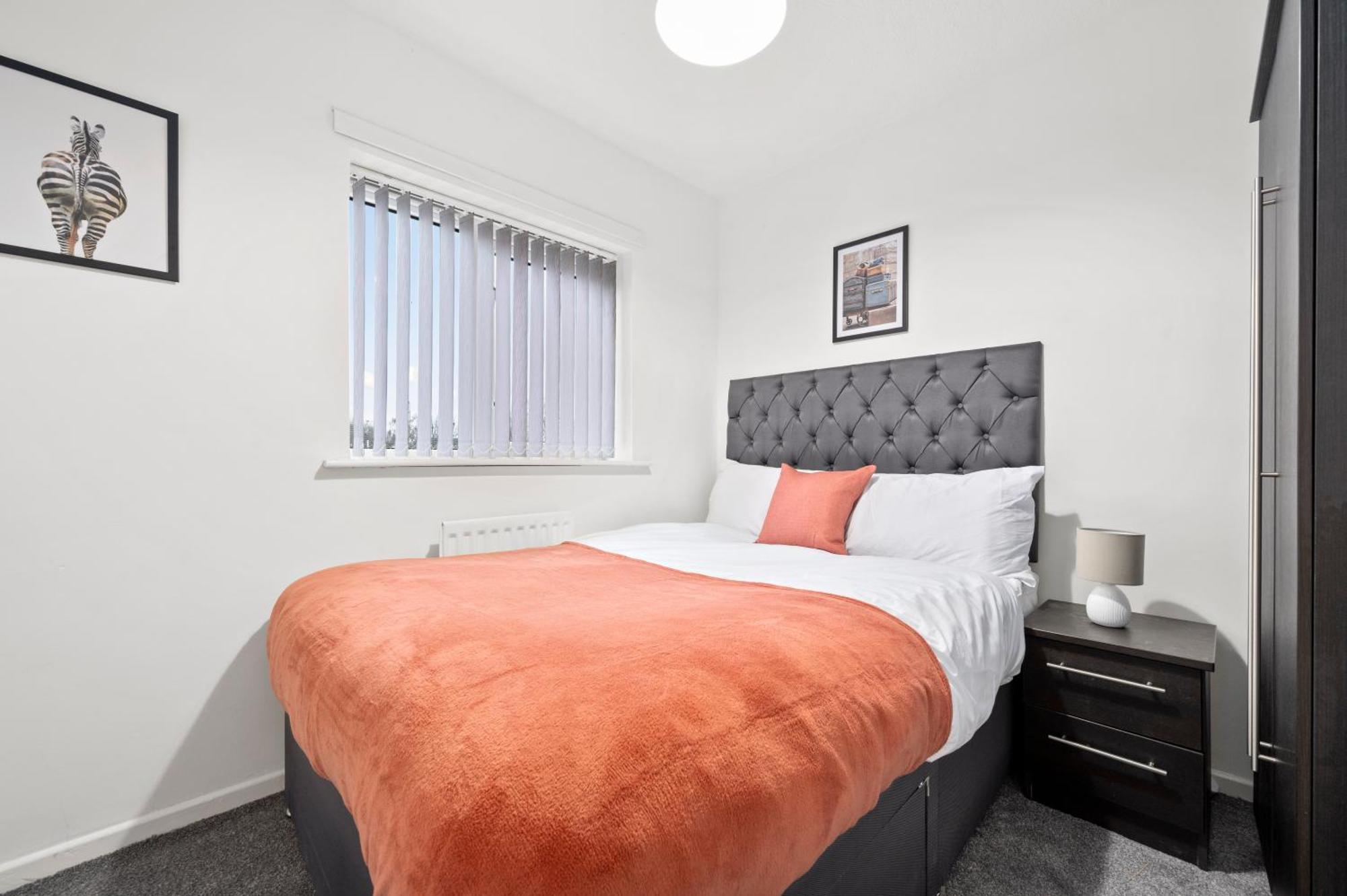 Lovely 3bedroom House, 7mins Drive To Center, Etihad Stadium & Coop Live Arena Manchester