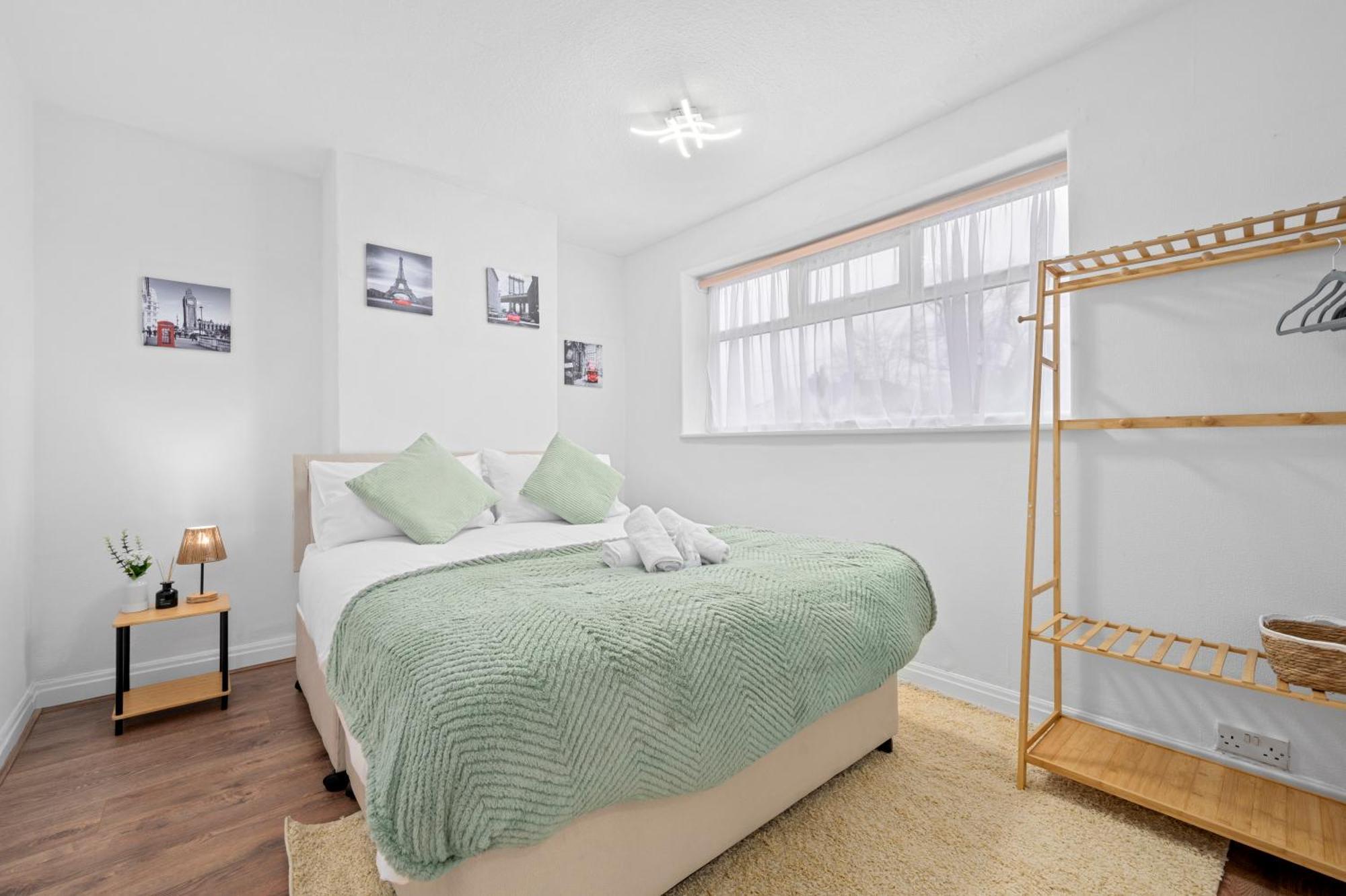 Holiday home Garden Free Parking 10 Min To & Etihad!